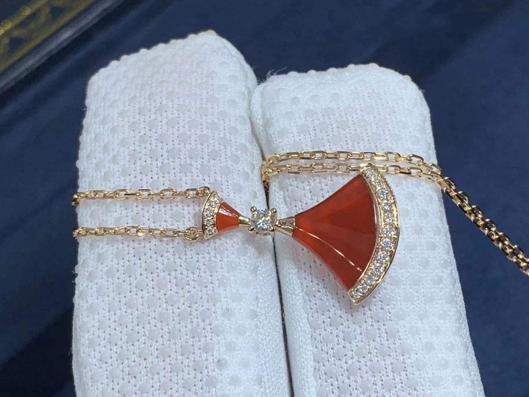 18k rose gold rubies and diamonds bvlgari divas dream necklace 3
