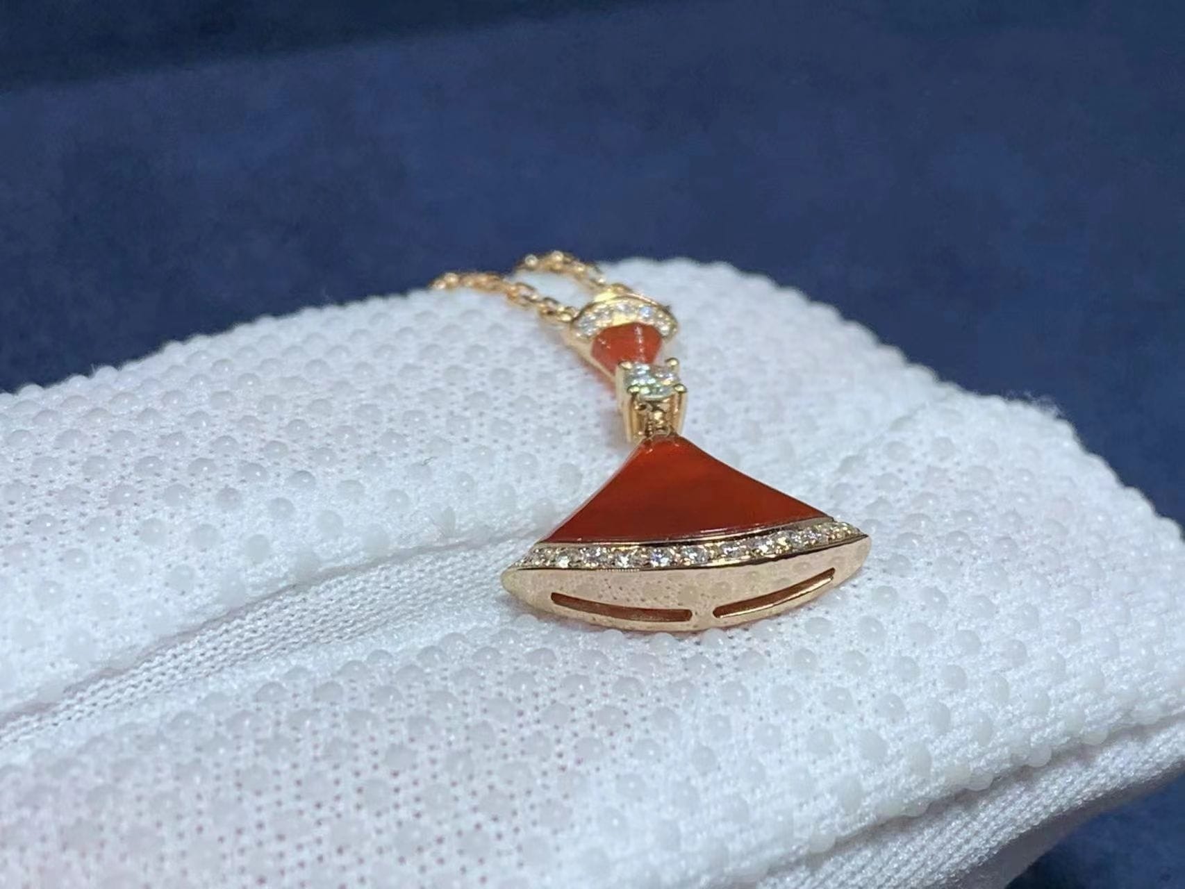 18k rose gold rubies and diamonds bvlgari divas dream necklace 4