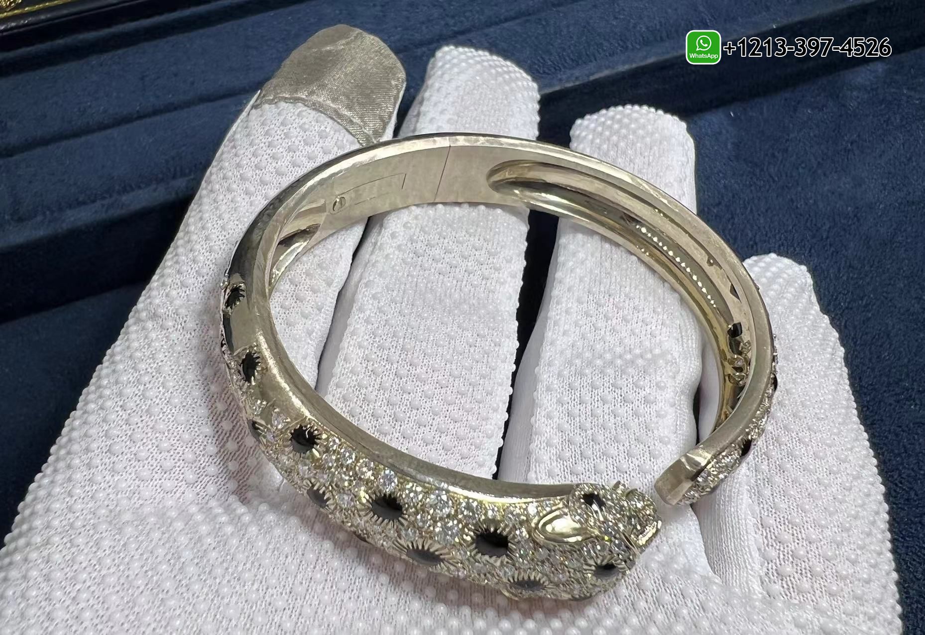 25cu23wylqt Cartier Panthère de Cartier Bracelet in 18k White Gold with 225 Diamonds N6715617 - High Quality 18k Gold and Diamond Luxury Distinctive Collection Designer Jewelry Customized Factory Price - Image 3
