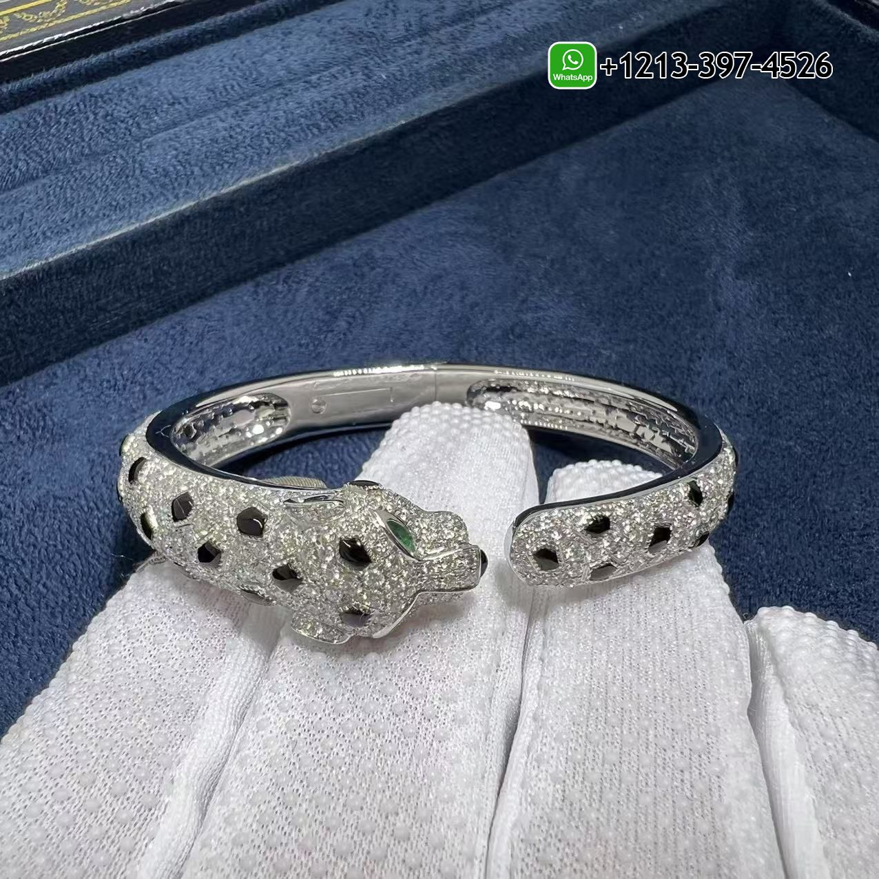 2nielksbh5k Cartier Panthere De Cartier Full Pave Diamond Emeralds Onyx 18k White Gold Bracelet For Sale - High Quality 18k Gold and Diamond Luxury Distinctive Collection Designer Jewelry Customized Factory Price - Image 12