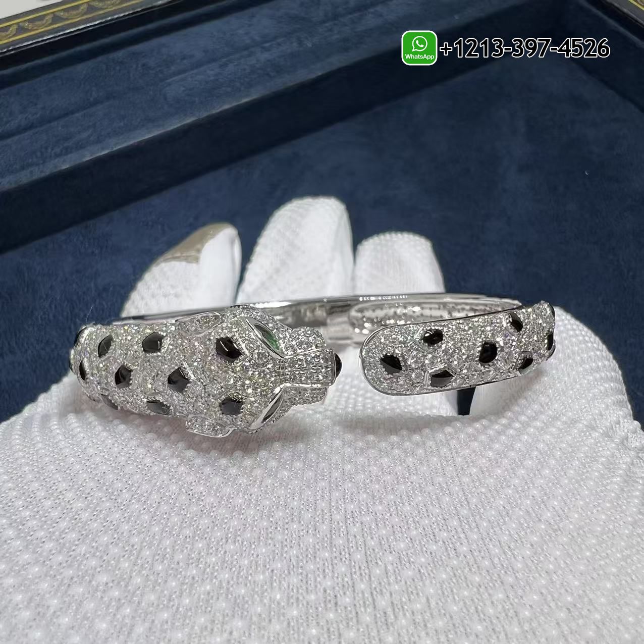 4hsqod02uf0 Cartier Panthere De Cartier Full Pave Diamond Emeralds Onyx 18k White Gold Bracelet For Sale - High Quality 18k Gold and Diamond Luxury Distinctive Collection Designer Jewelry Customized Factory Price - Image 9