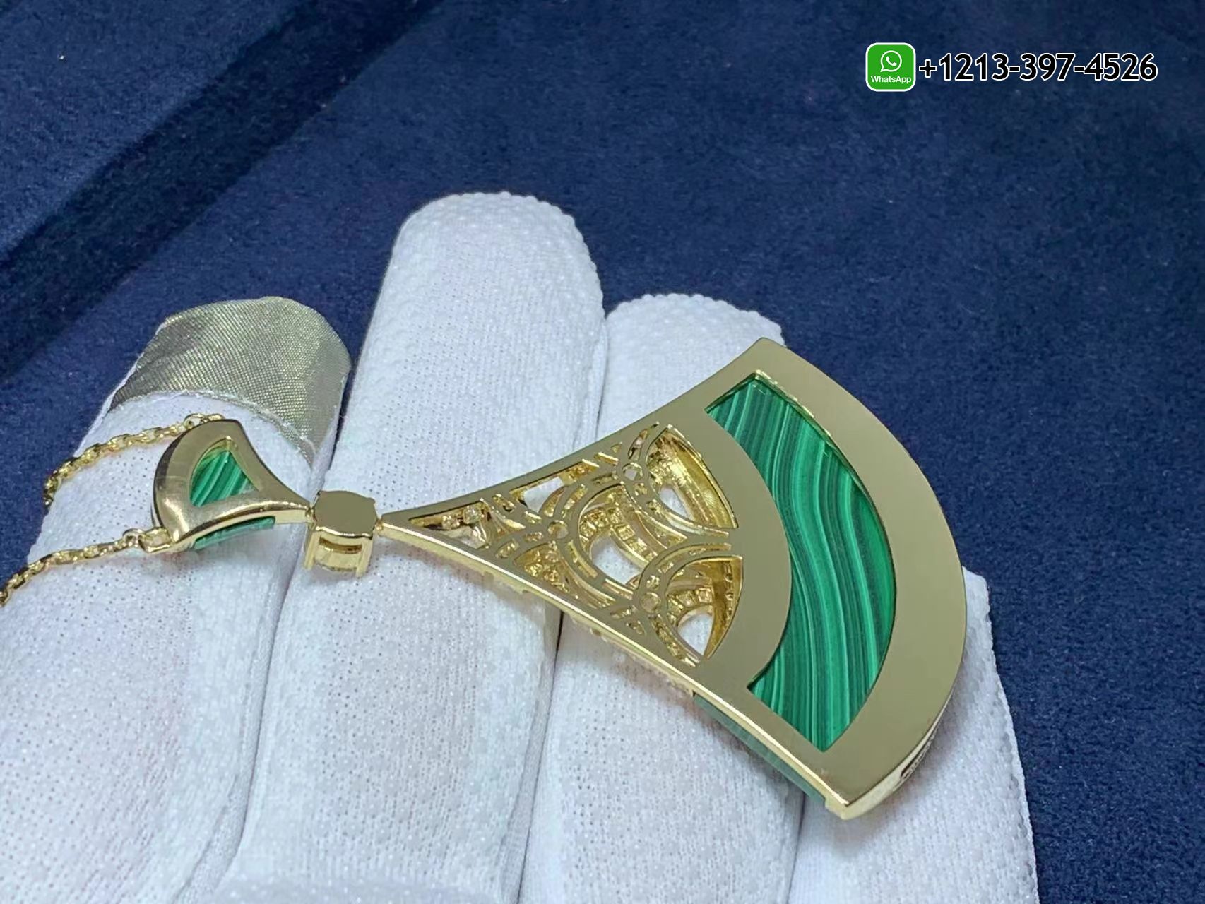 4lnr2wmdhaj Best Sellers 1:1 Quality Cheap Custom Made Bulgari Divas’ Dream 18K Yellow Gold Malachite and Diamonds Large Pendant Necklace - High Quality 18k Gold and Diamond Luxury Distinctive Collection Designer Jewelry Customized Factory Price - Image 3