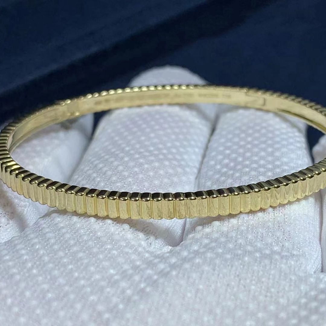 boucheron quatre grosgrain 18k yellow gold small model bangle jbt00748 2