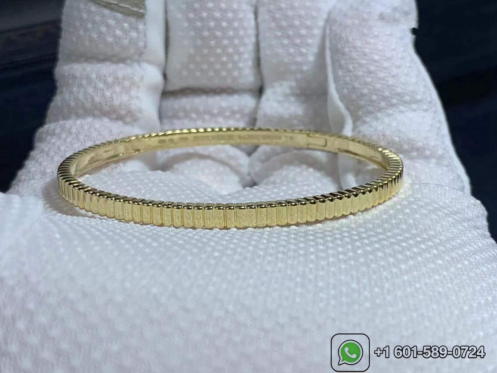 boucheron quatre grosgrain 18k yellow gold small model bangle jbt00748 7