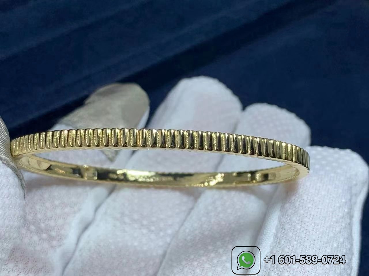 boucheron quatre grosgrain 18k yellow gold small model bangle jbt00748