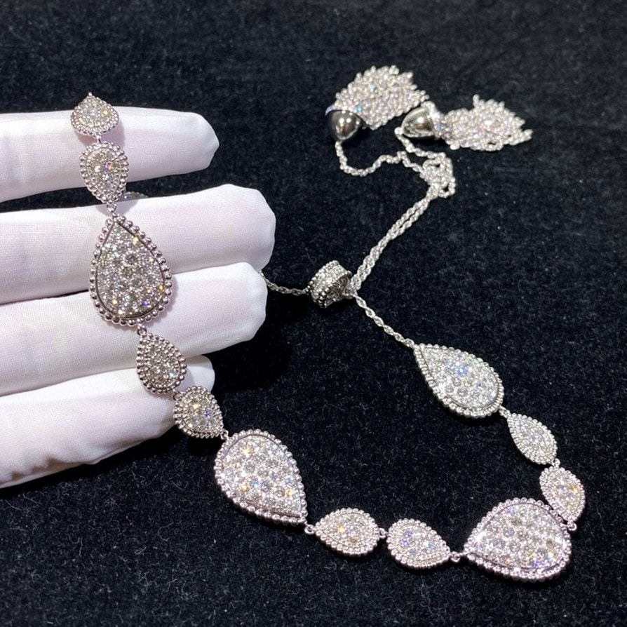 boucheron serpent boheme pompon 18k white gold diamond necklace jcl00923m 1.jpg