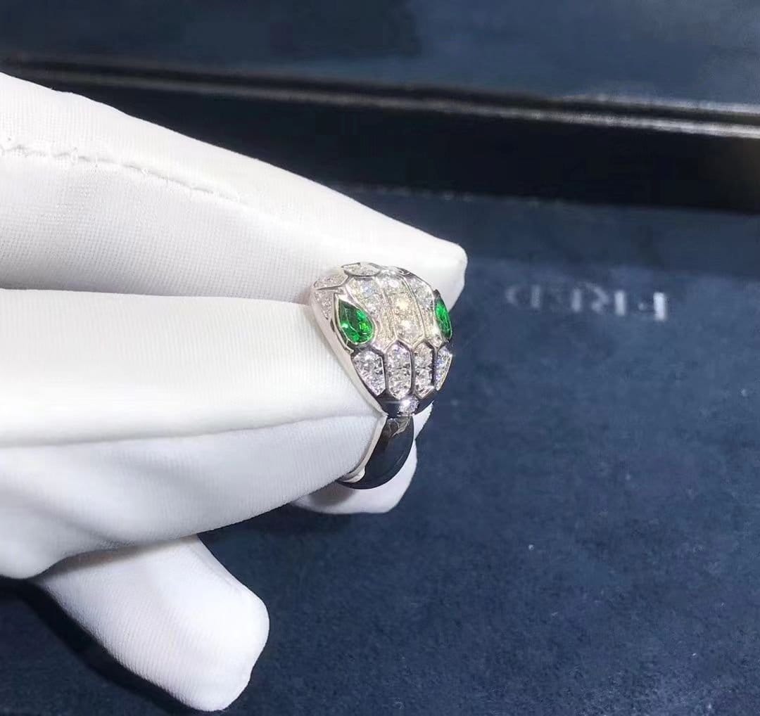 bulgari 18k white gold diamond emerald serpenti seduttori ring 2