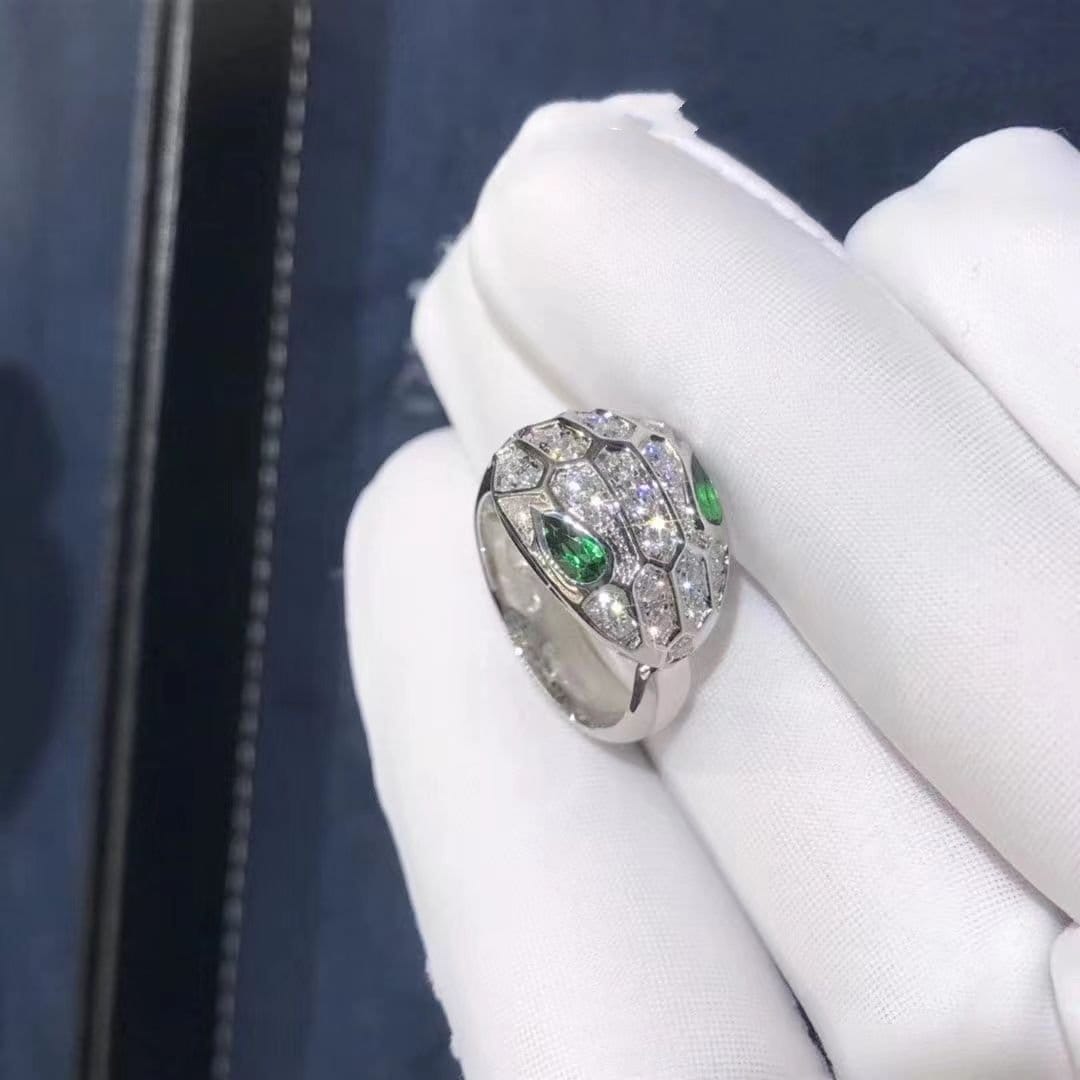 bulgari 18k white gold diamond emerald serpenti seduttori ring