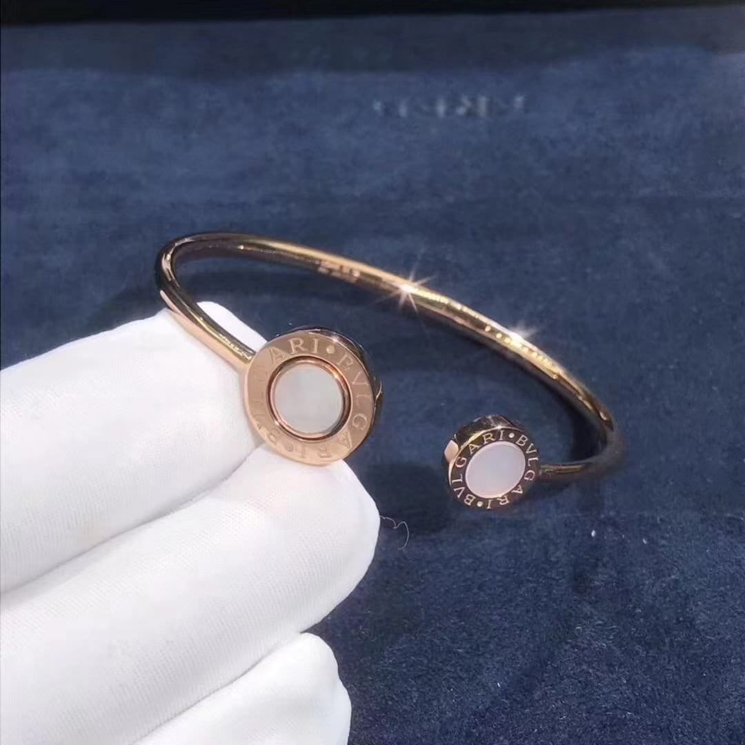 bvlgari 18k rose gold carnelian and mother of pearl bracelet 1