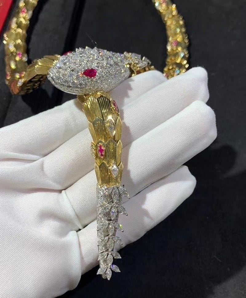 bvlgari 18k gold diamond ruby serpenti high jewelry necklace 4