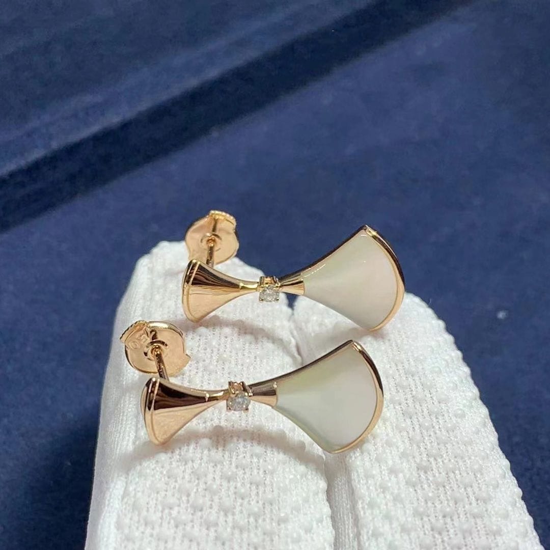 bvlgari divas dream 18k rose gold set with mother of pearl elements diamonds earrings