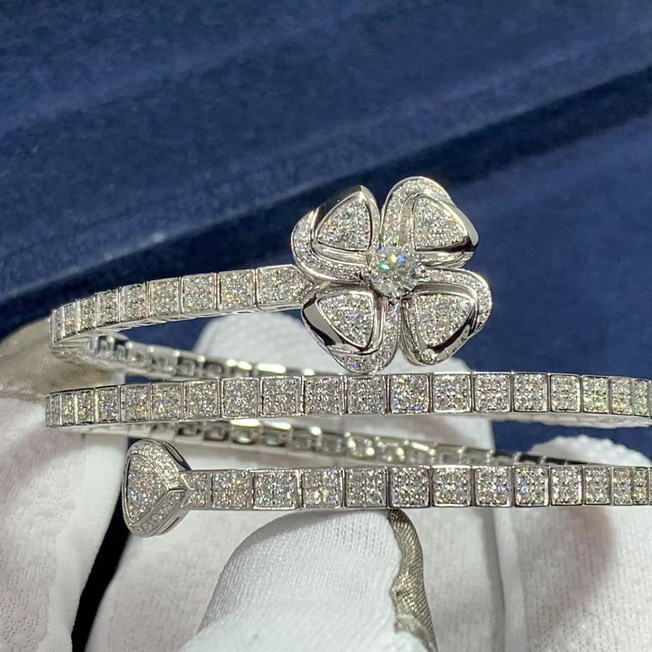 bvlgari fiorever 18k white gold 3.04 carats diamonds bracelet 354602 4