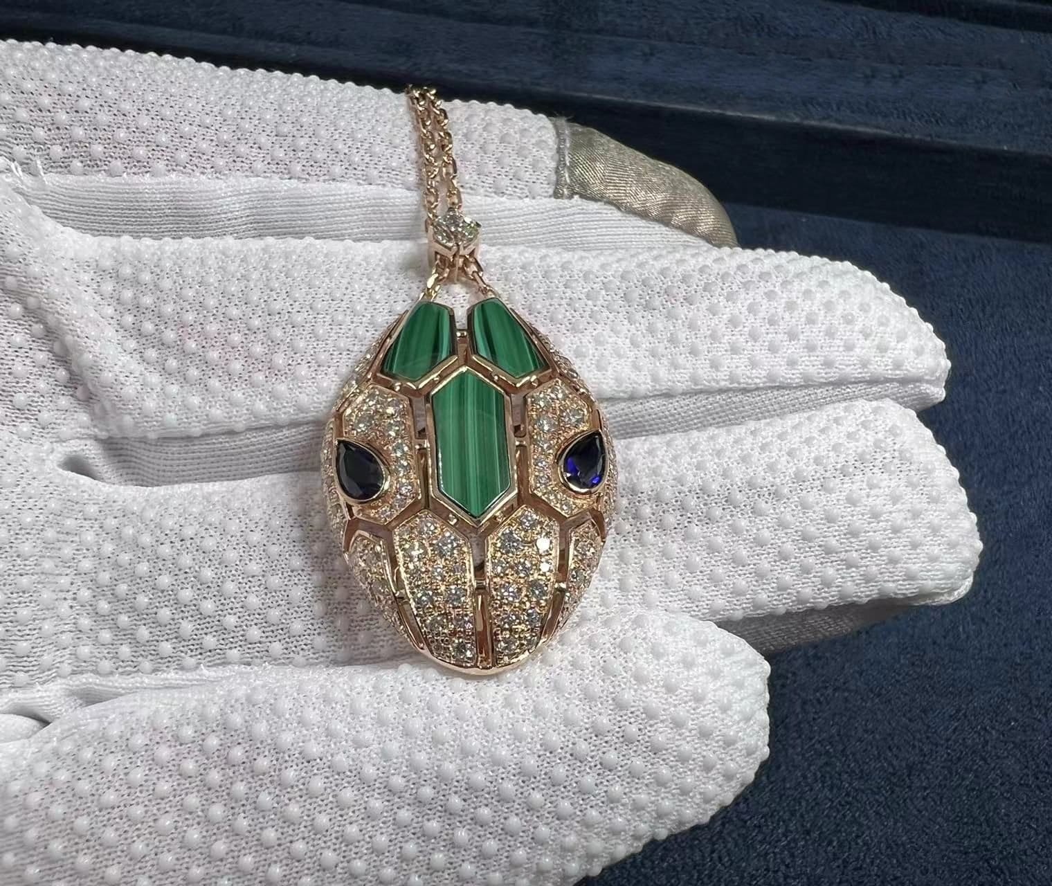 bvlgari serpenti 18k rose gold blue sapphire malachite and diamond pave pendant necklace 4
