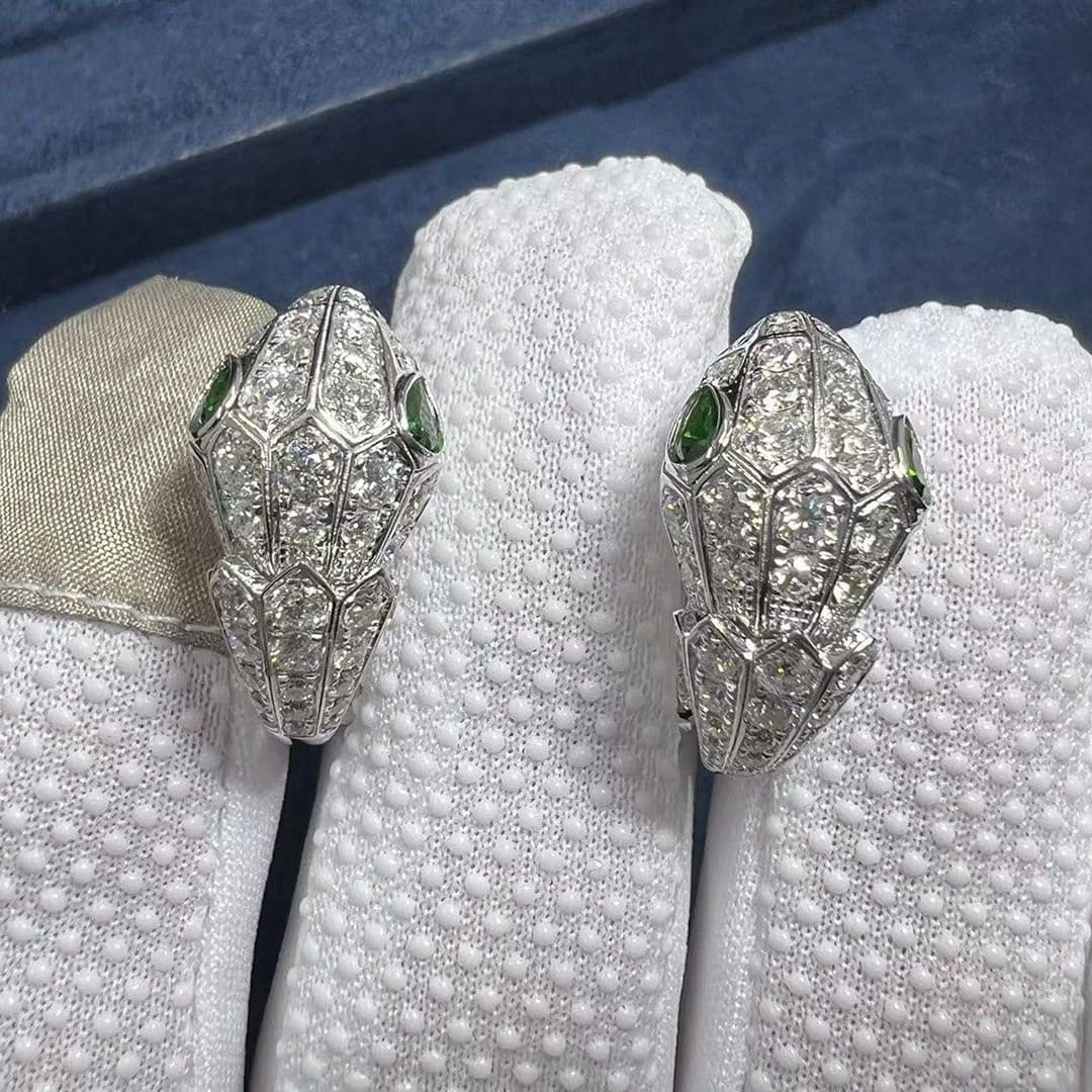 bvlgari serpenti 18k white gold emerald eyes and pave diamonds earrings 354702