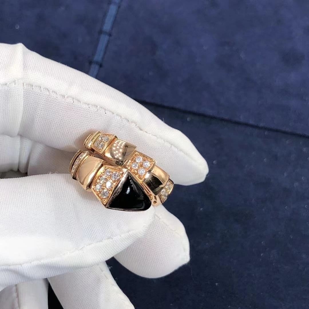 bvlgari serpenti one coil 18k gold set with black onyx elements and demi pave diamonds ring 4