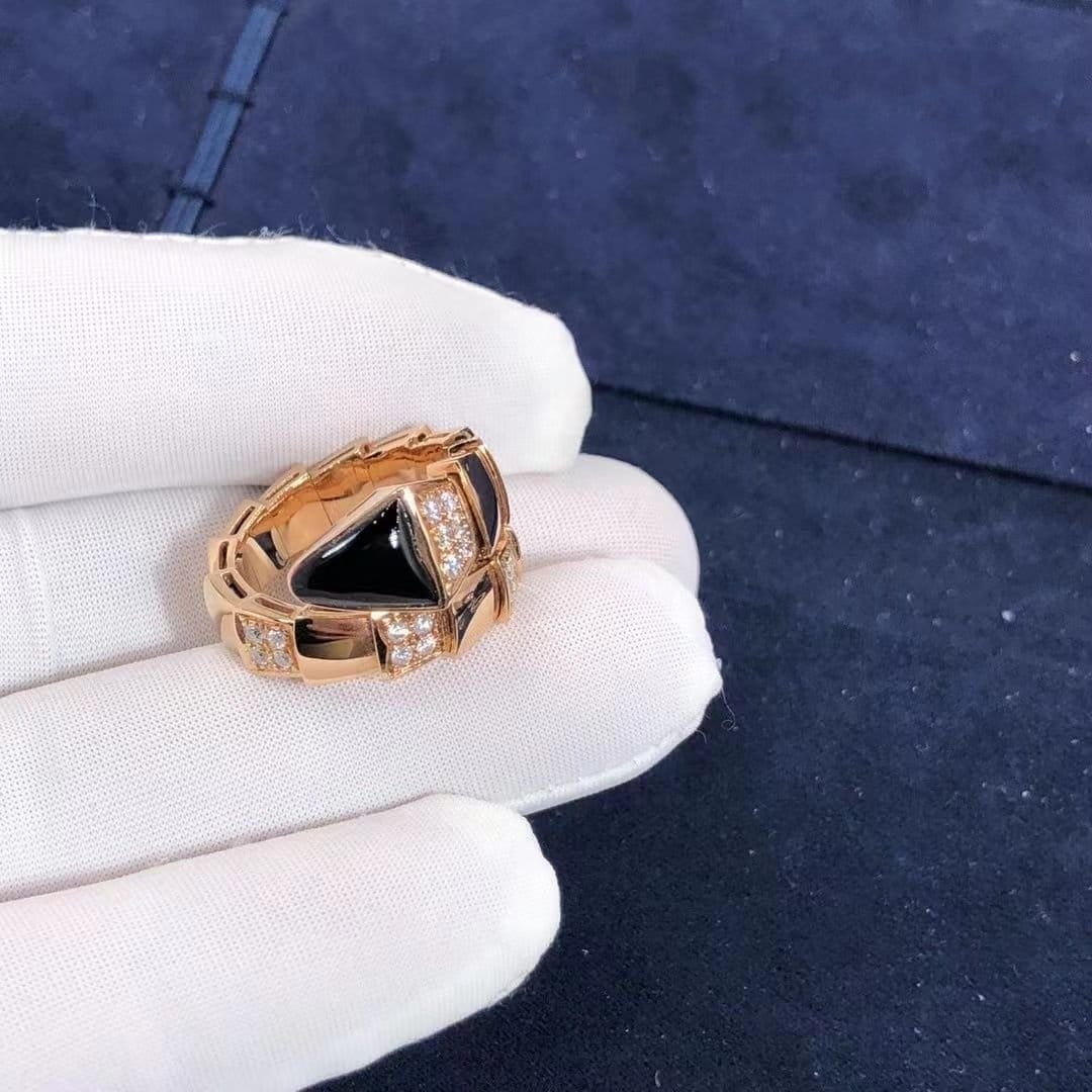 bvlgari serpenti one coil 18k gold set with black onyx elements and demi pave diamonds ring 6