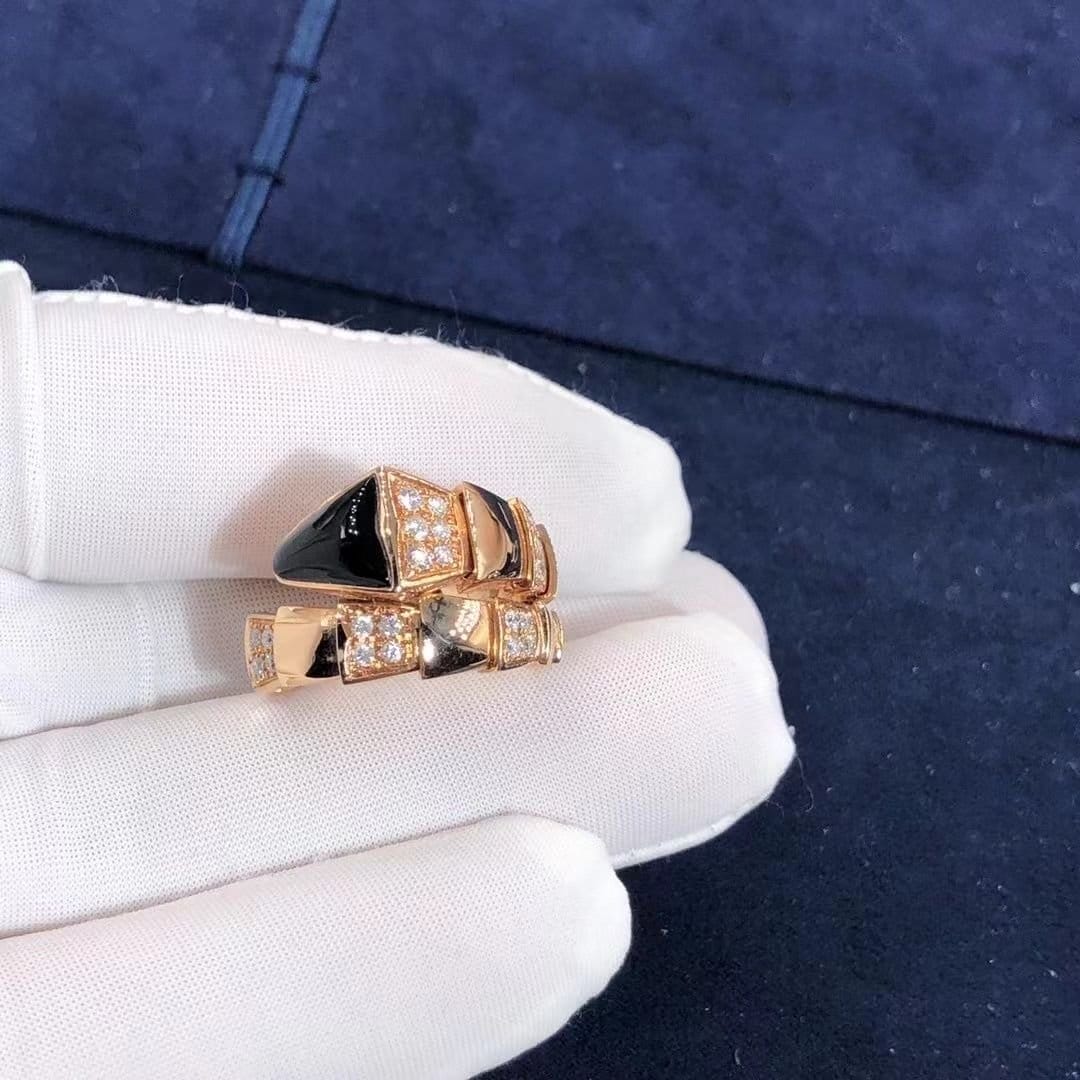 bvlgari serpenti one coil 18k gold set with black onyx elements and demi pave diamonds ring 7