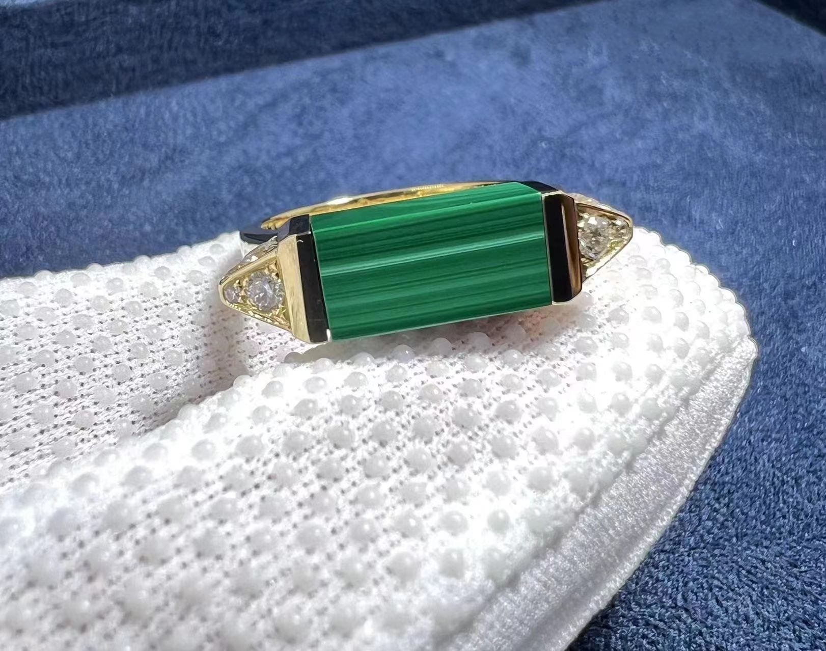 cartier 18k yellow gold diamond malachite les berlingots de cartier ring b4235500 3