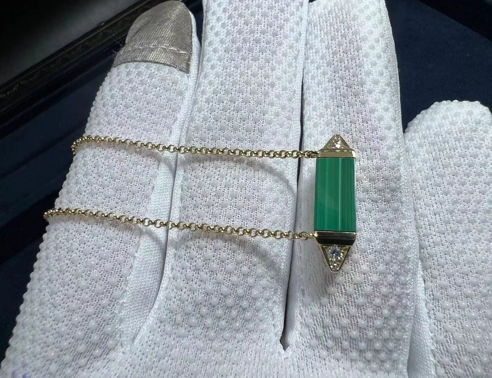 cartier 18k yellow gold diamond malachite medium model les berlingots de cartier necklace b7224782 5