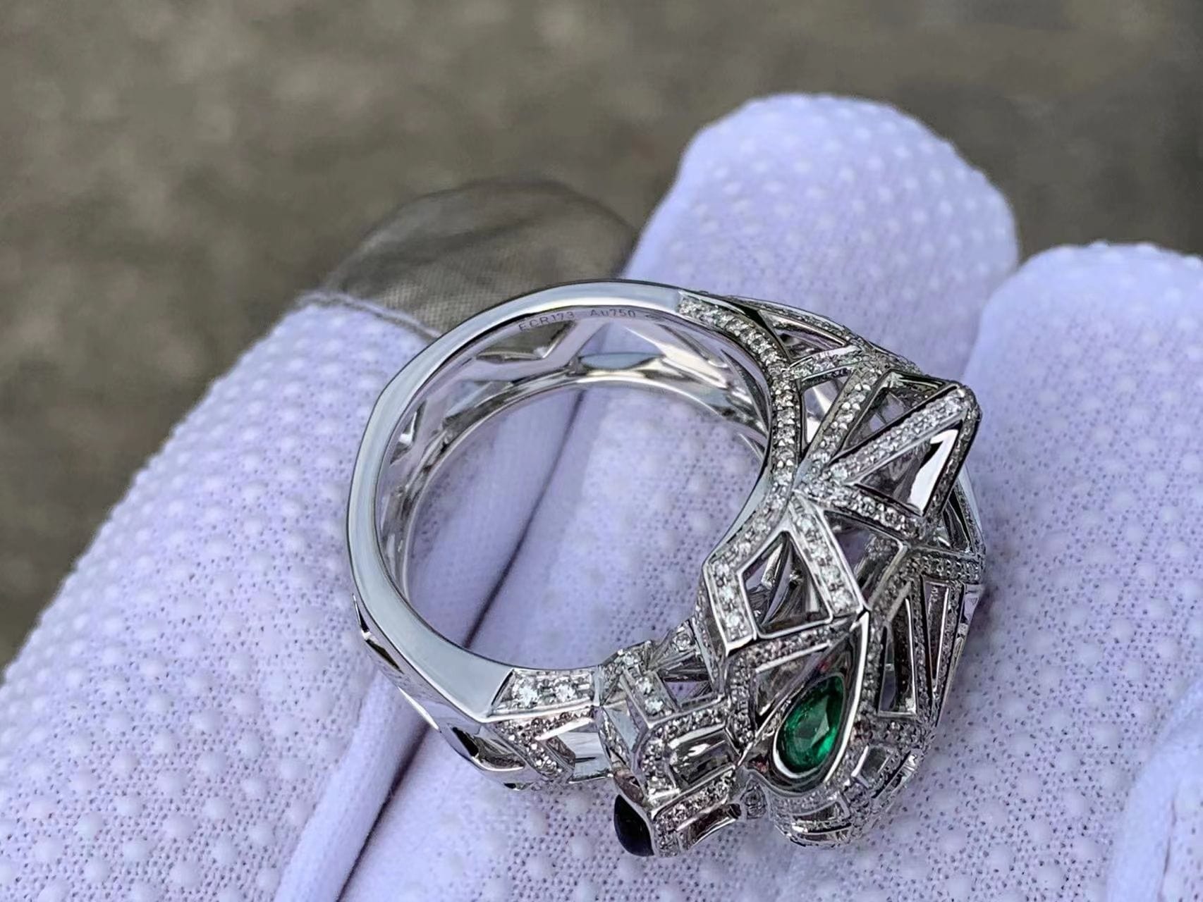 cartier 18k white gold diamond emerald onyx panthere de cartier ring n4768000 5