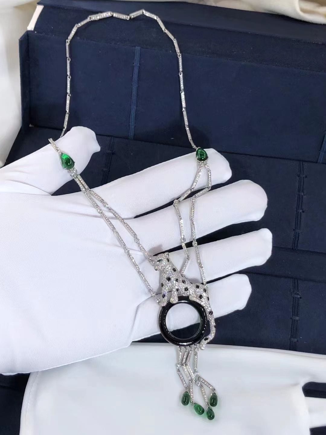 cartier 18k white gold emeralds diamonds panthere de cartier tassel necklace h7000743 1