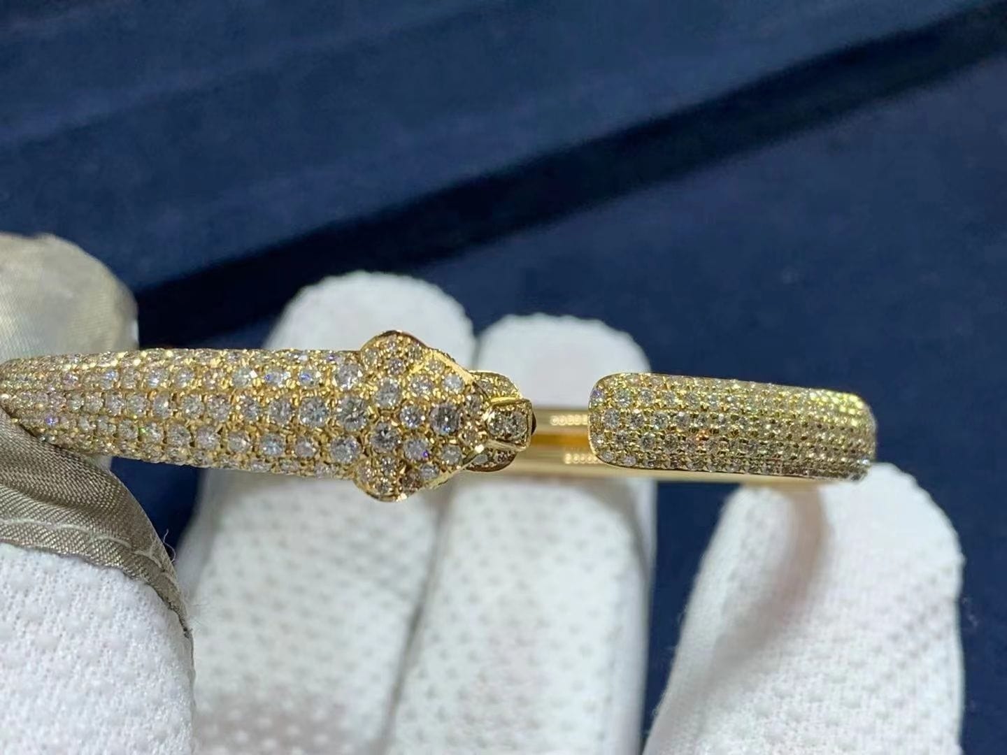 cartier 18k yellow gold pave diamond small panthere de cartier bracelet n6718117 1