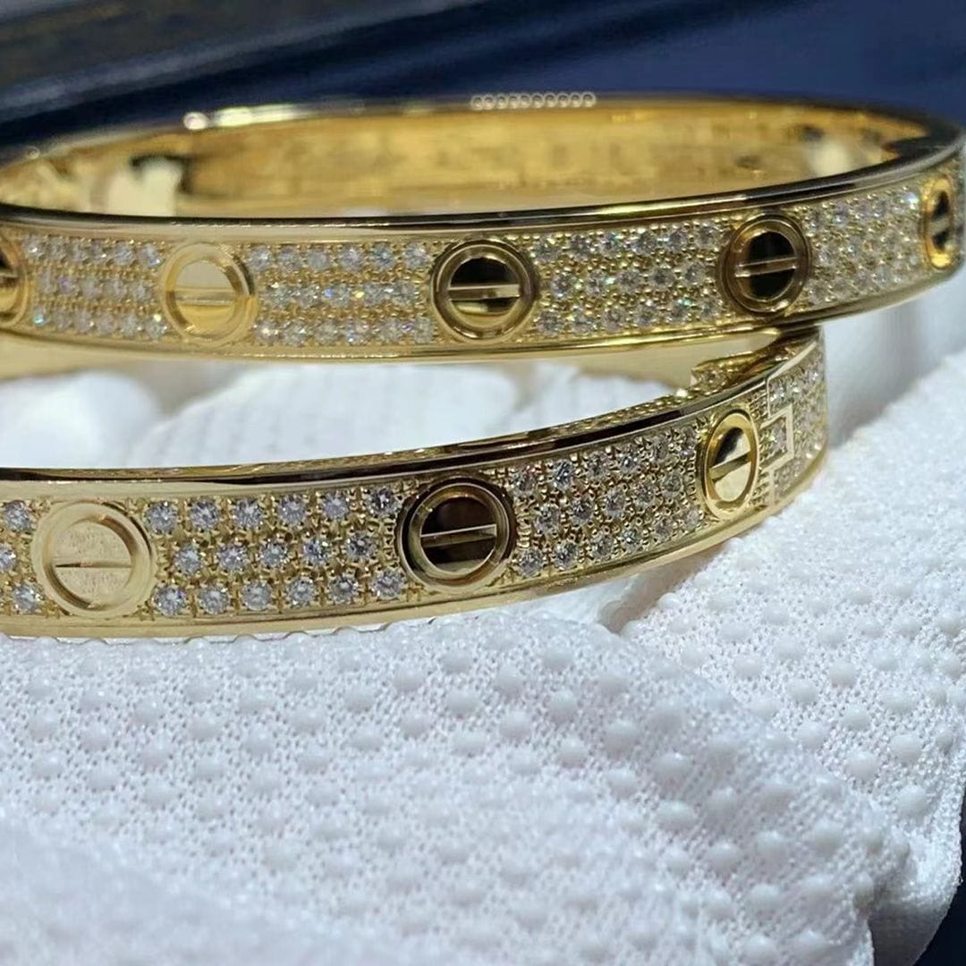 cartier 18k yellow gold with pave diamonds love bracelet n6035017