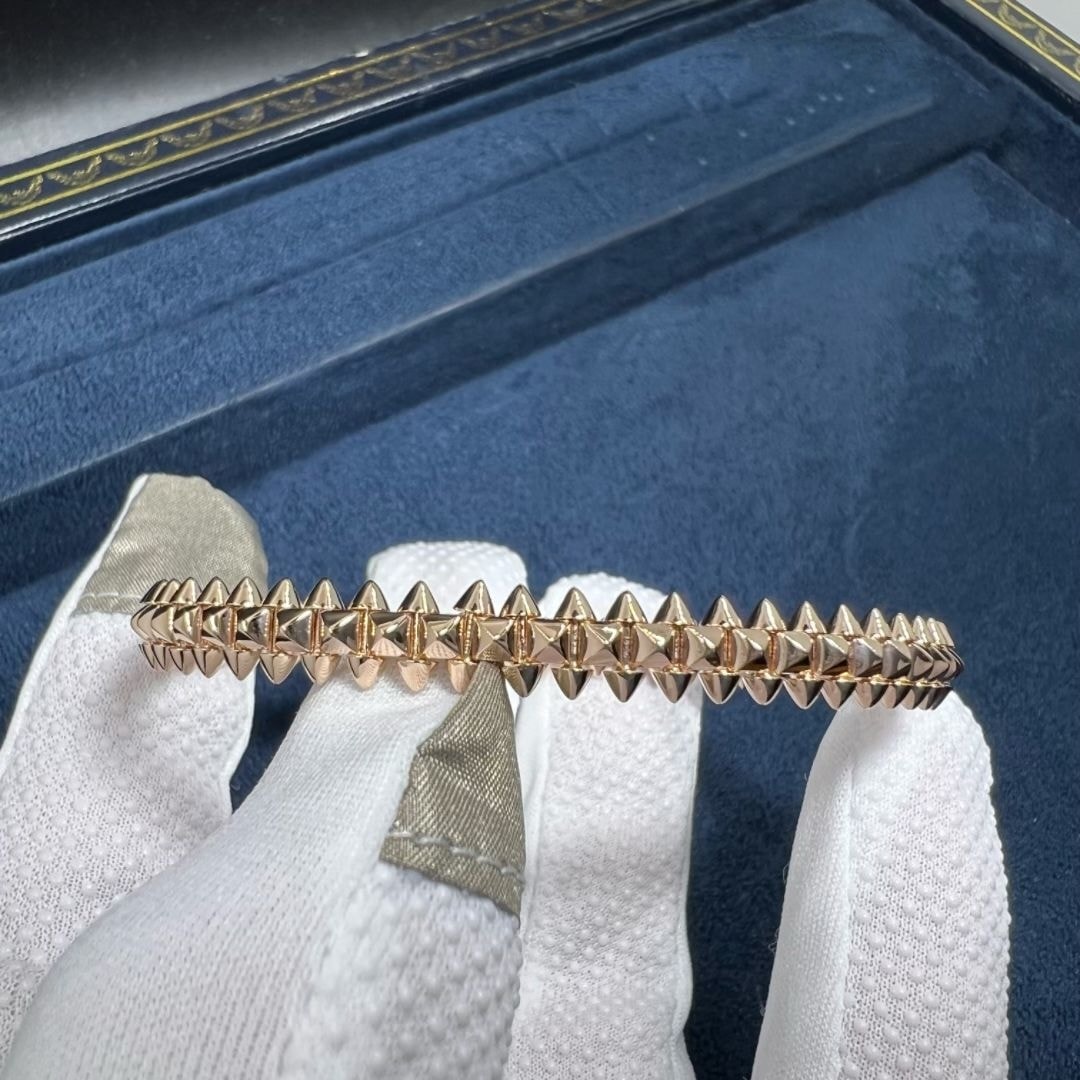 cartier clash de cartier 6.4mm small model bracelet in 18k pink gold b6065117