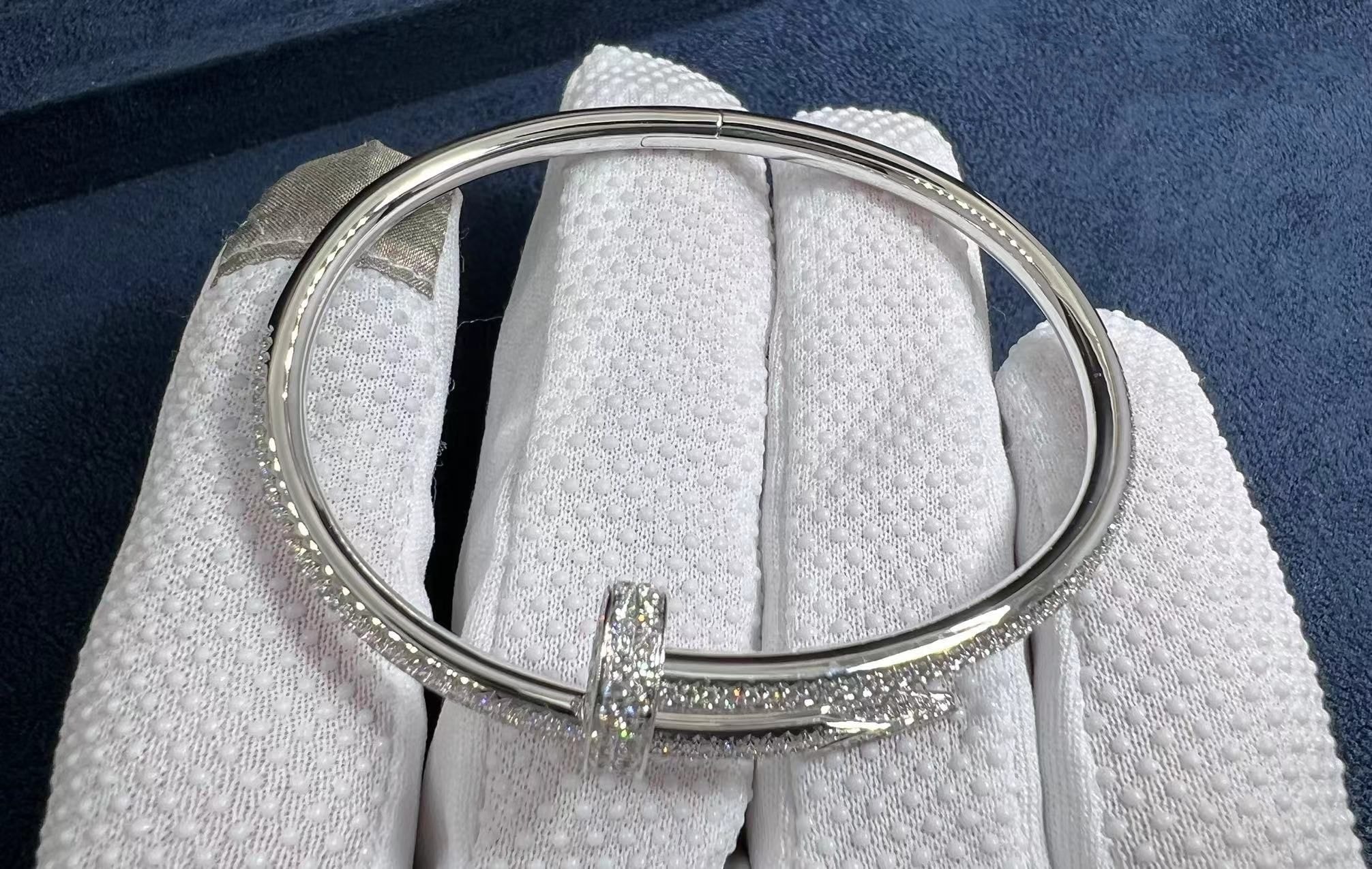 cartier classic 18k white gold diamond juste un clou bracelet n6707317 1