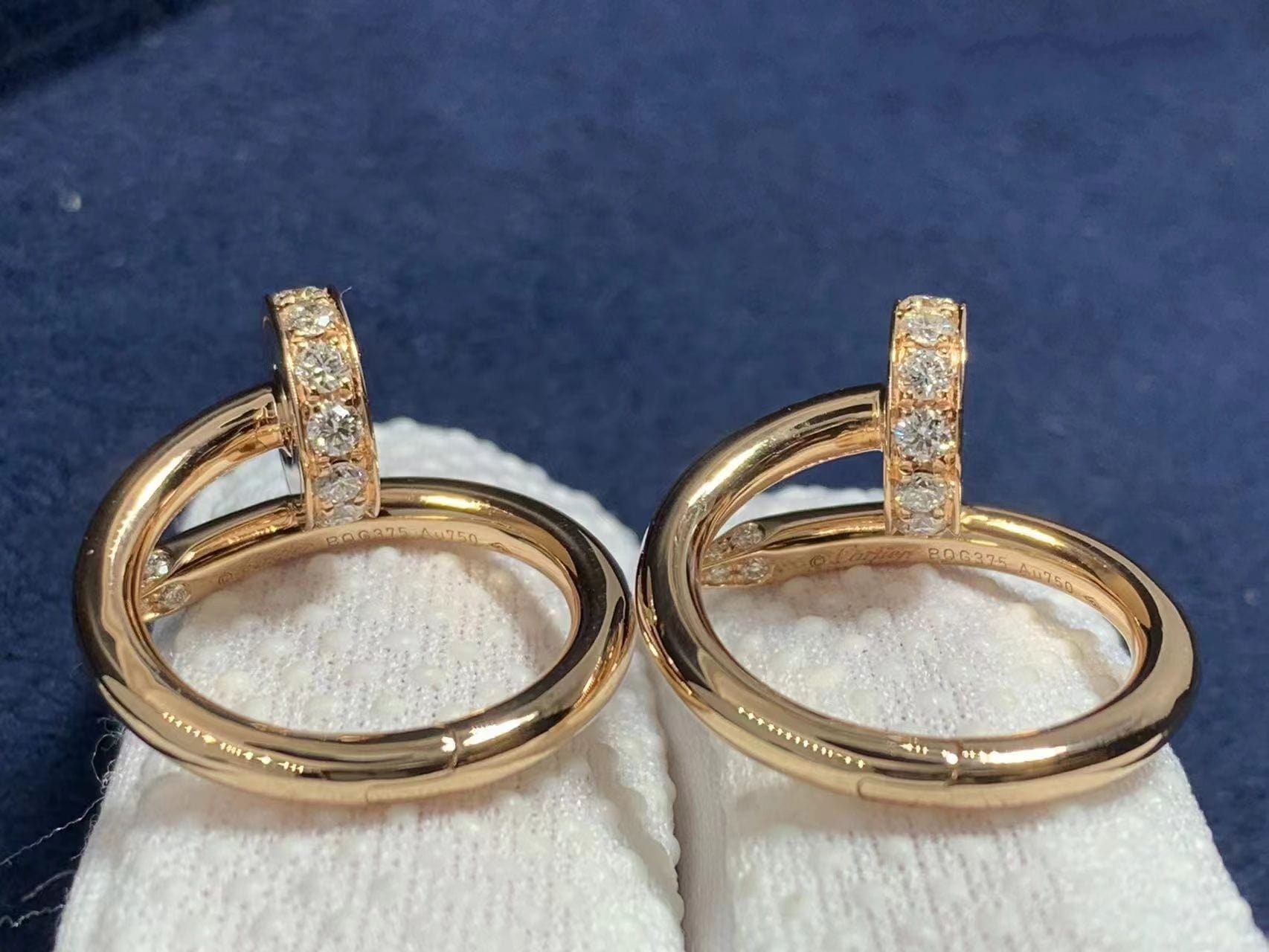 cartier juste un clou cufflinks in 18k rose gold with diamonds og000236 2