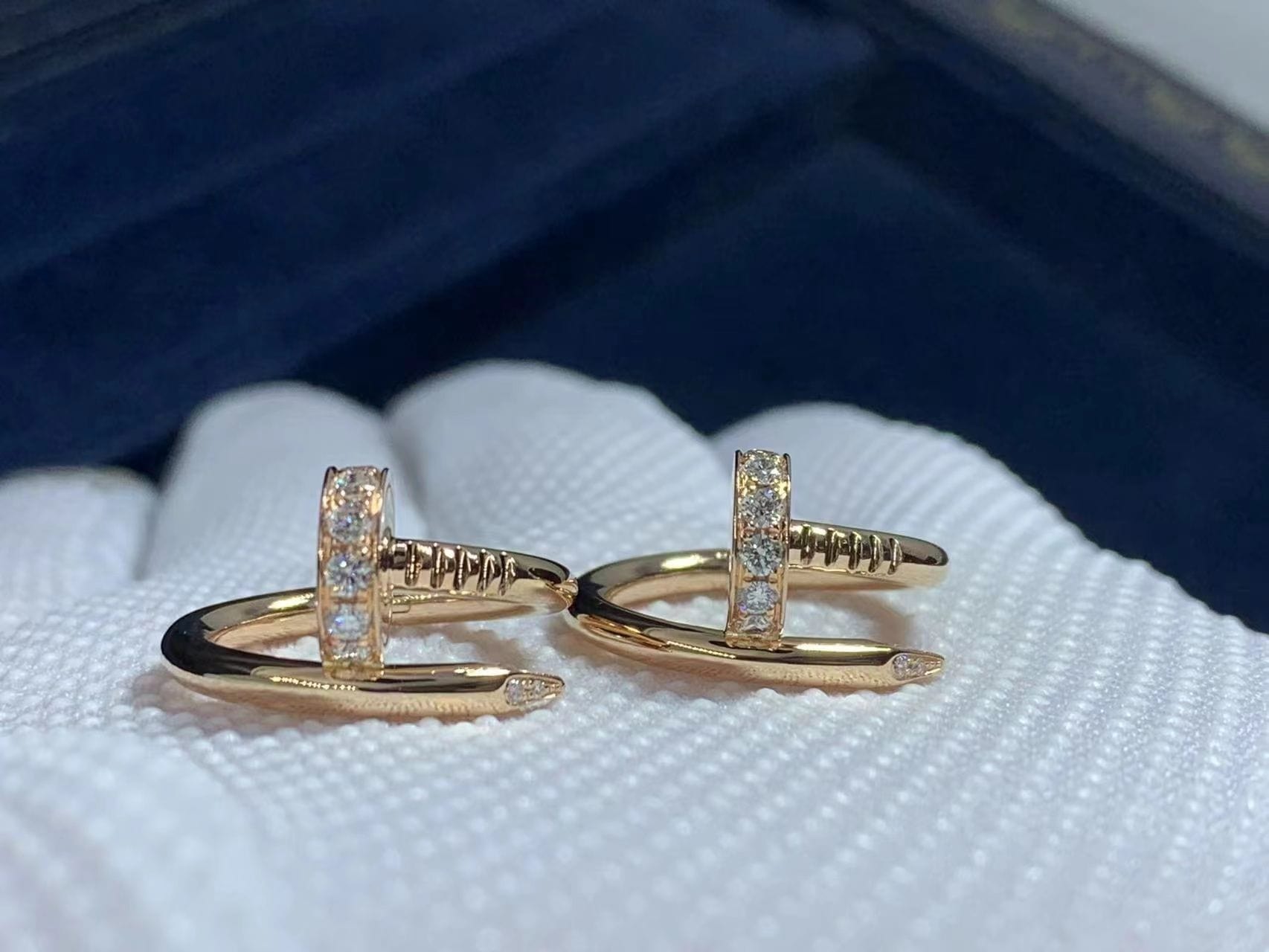 cartier juste un clou cufflinks in 18k rose gold with diamonds og000236 3