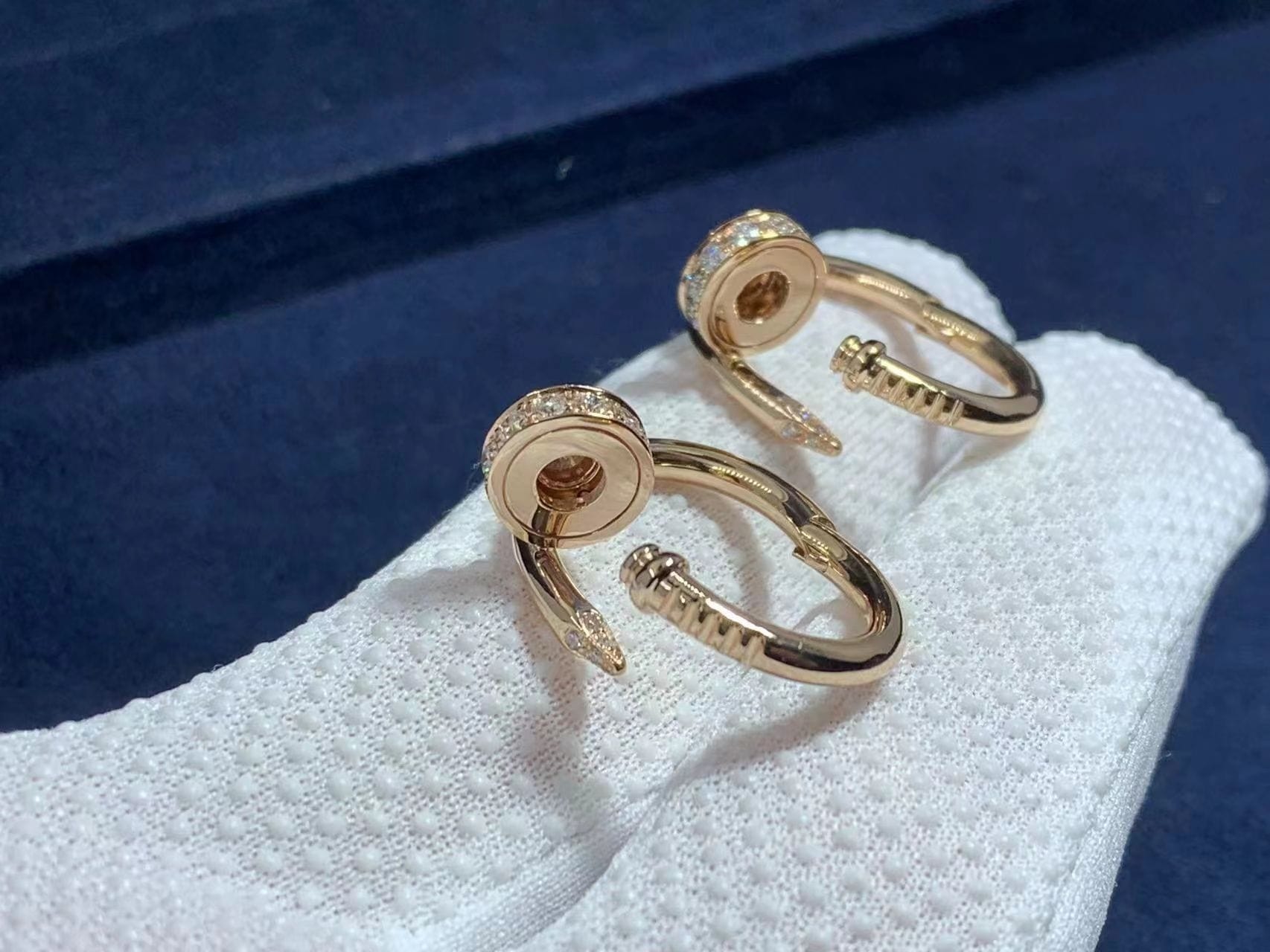 cartier juste un clou cufflinks in 18k rose gold with diamonds og000236 5
