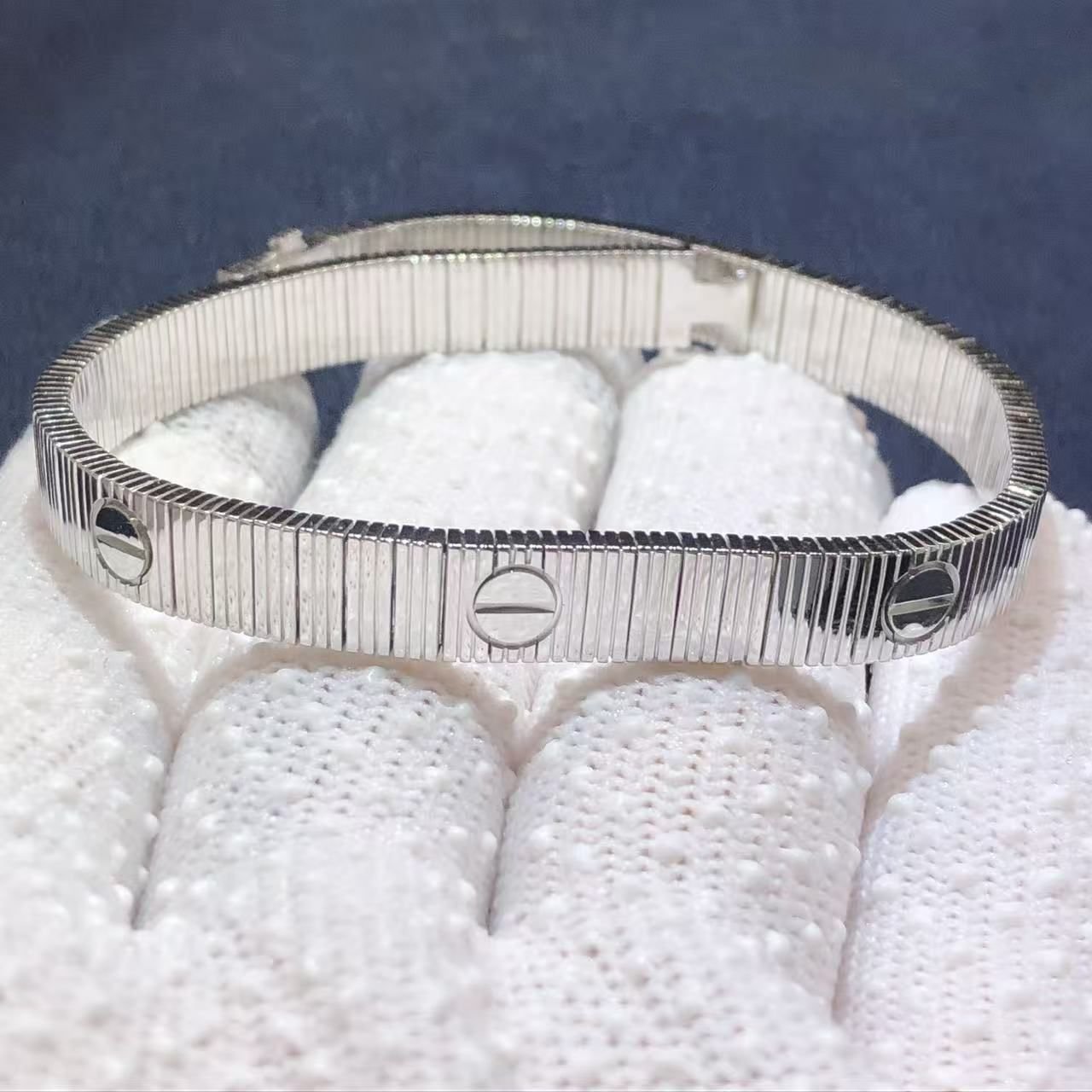 cartier love unlimited flexible bracelet in 18k white gold b6089717 1