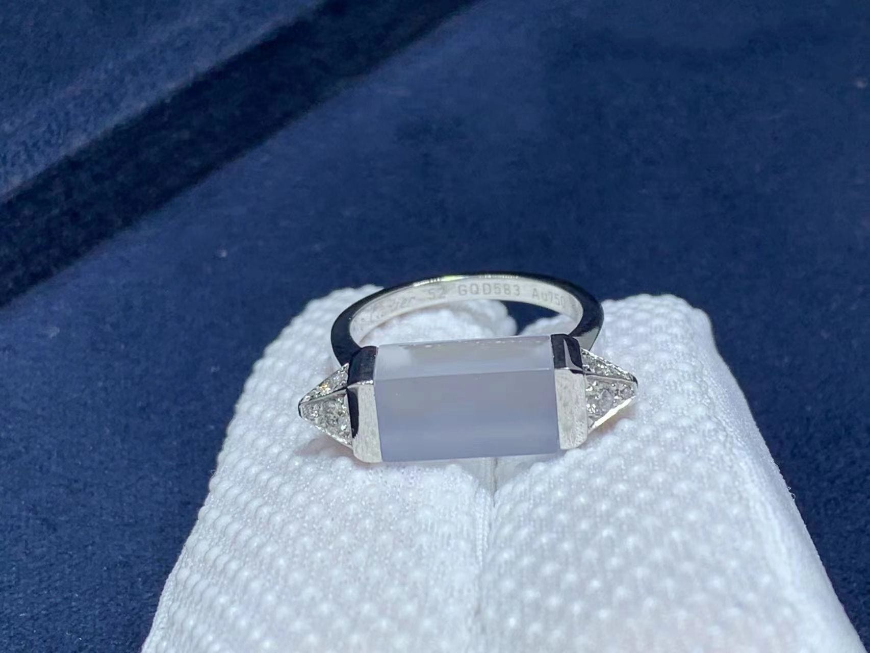 cartier les berlingots de cartier 18k white gold blue chalcedony diamond ring b4234800 3
