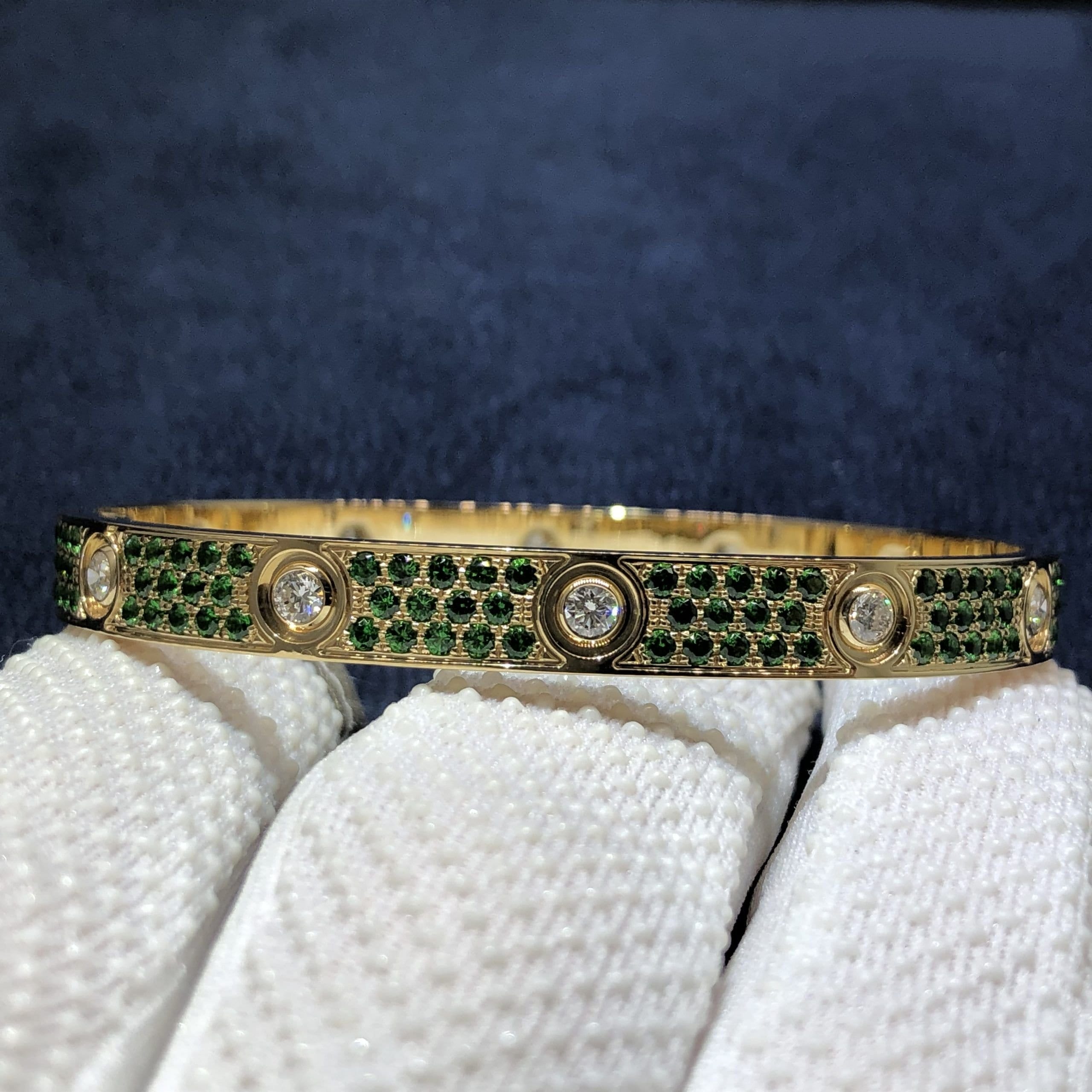 cartier love tsavorite garnet paved and 10 diamonds classic model bracelet 18k yellow gold single screw closure 4 scaled