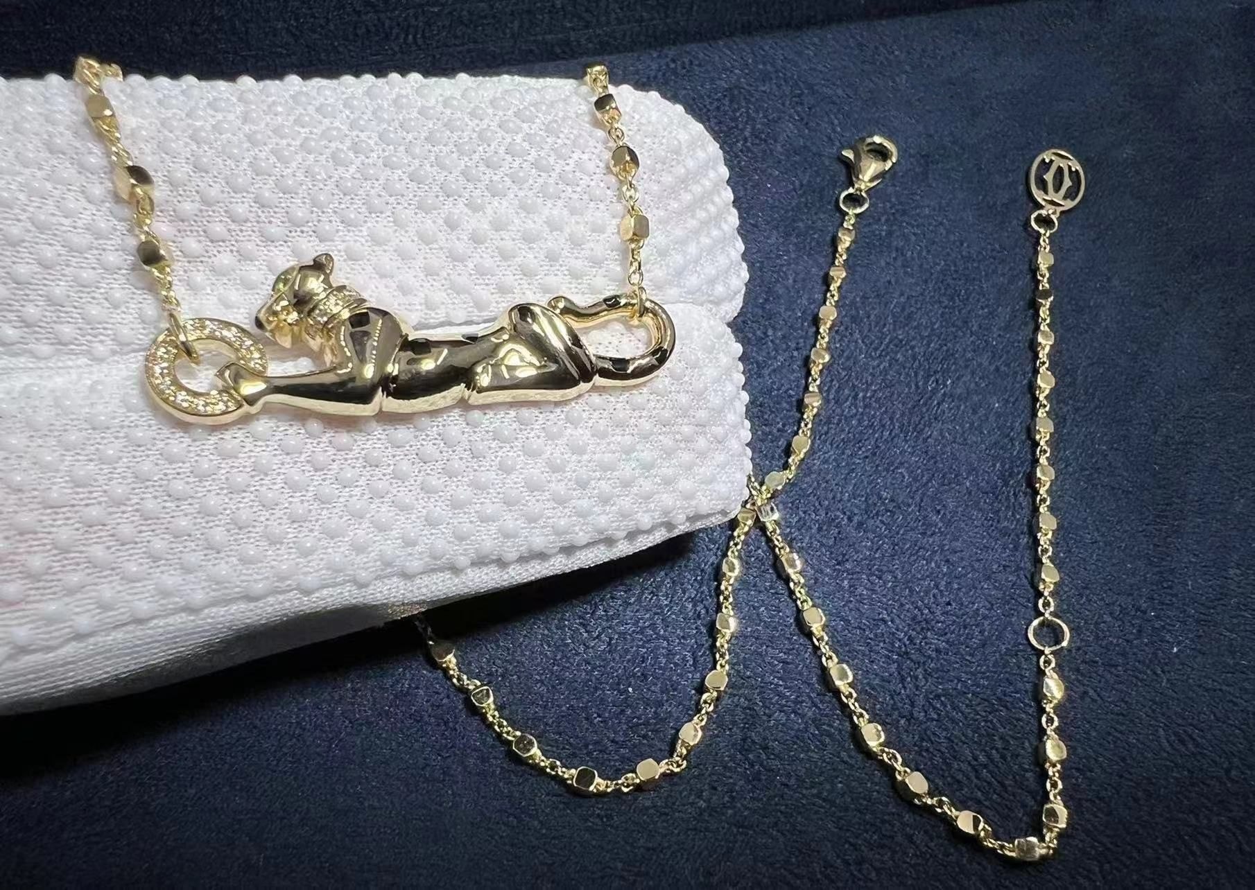 cartier panthere de cartier diamond tsavorite 18k yellow gold necklace b7224737 5