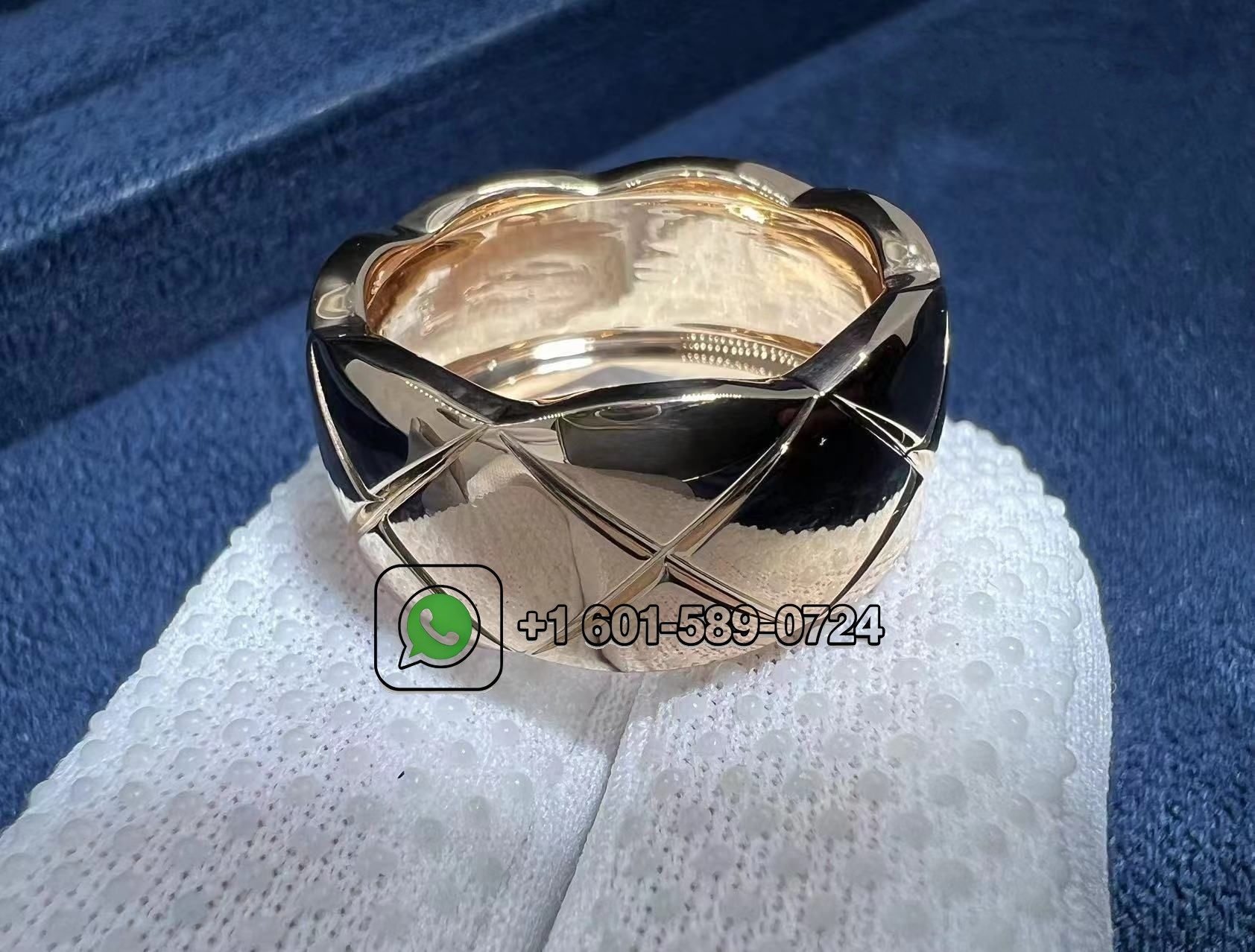 chanel coco crush ring quilted motif large version 18k beige gold j10818 2