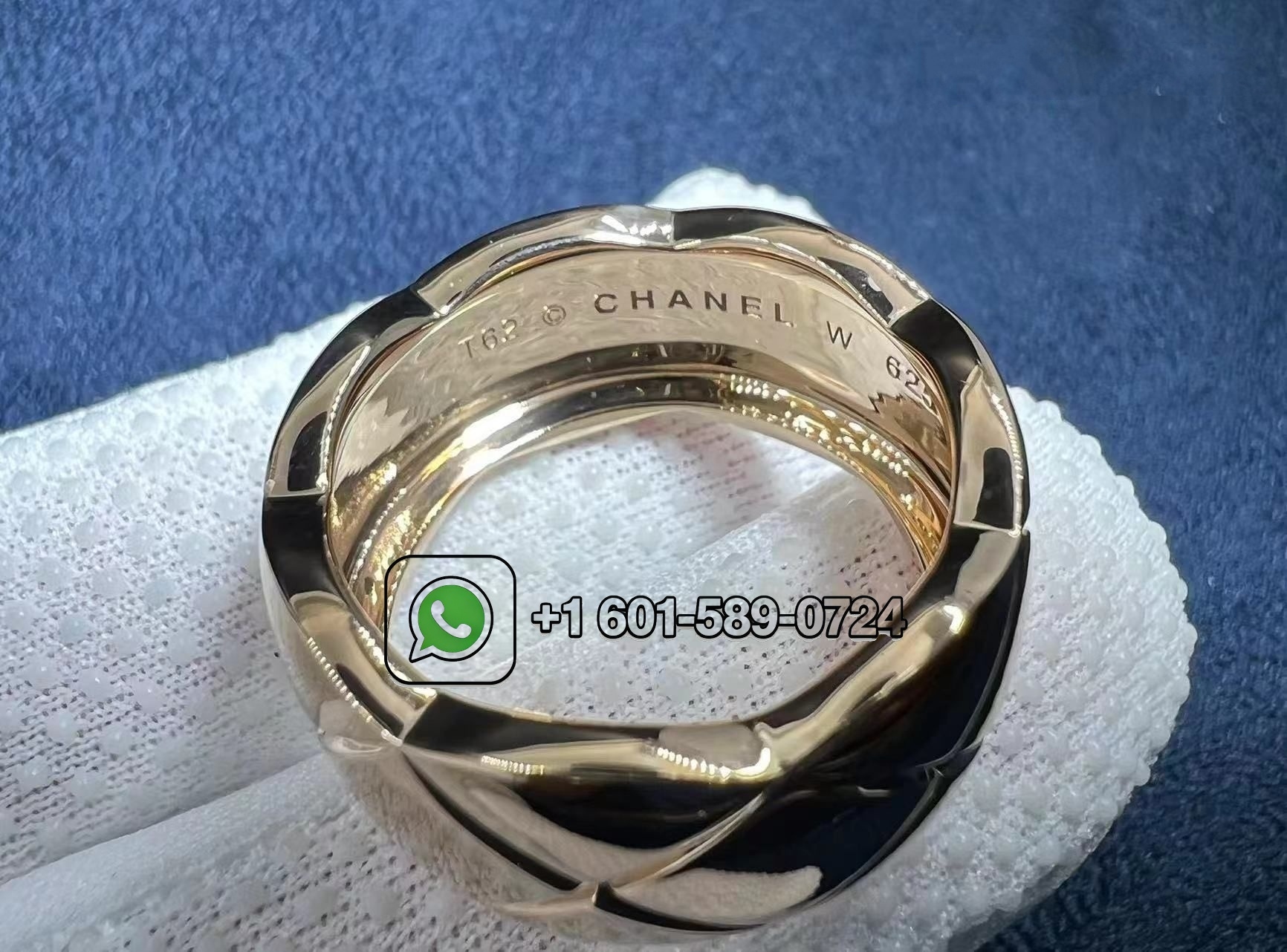 chanel coco crush ring quilted motif large version 18k beige gold j10818 5