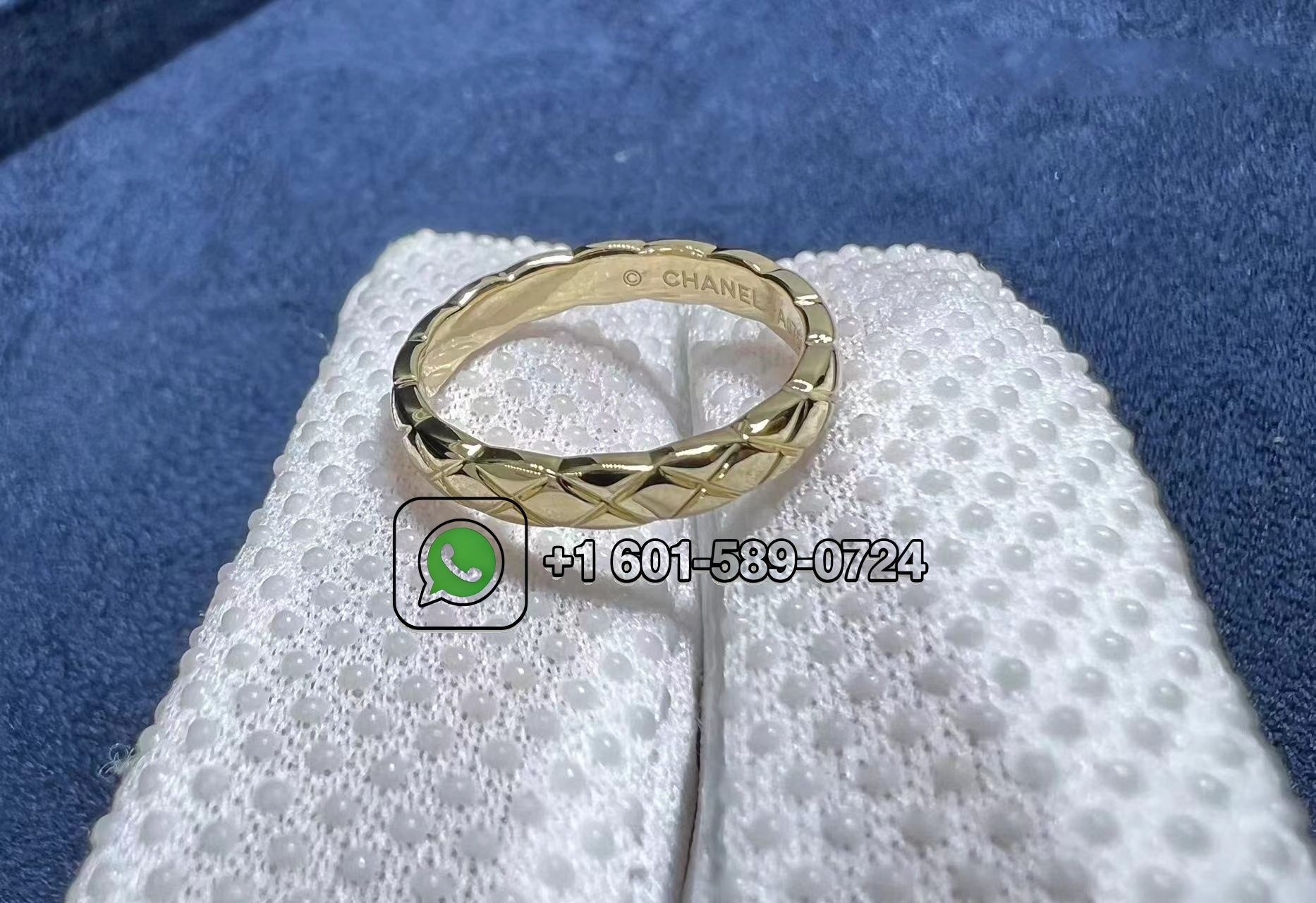 chanel coco crush ring quilted motif mini version 18k yellow gold j11794 4