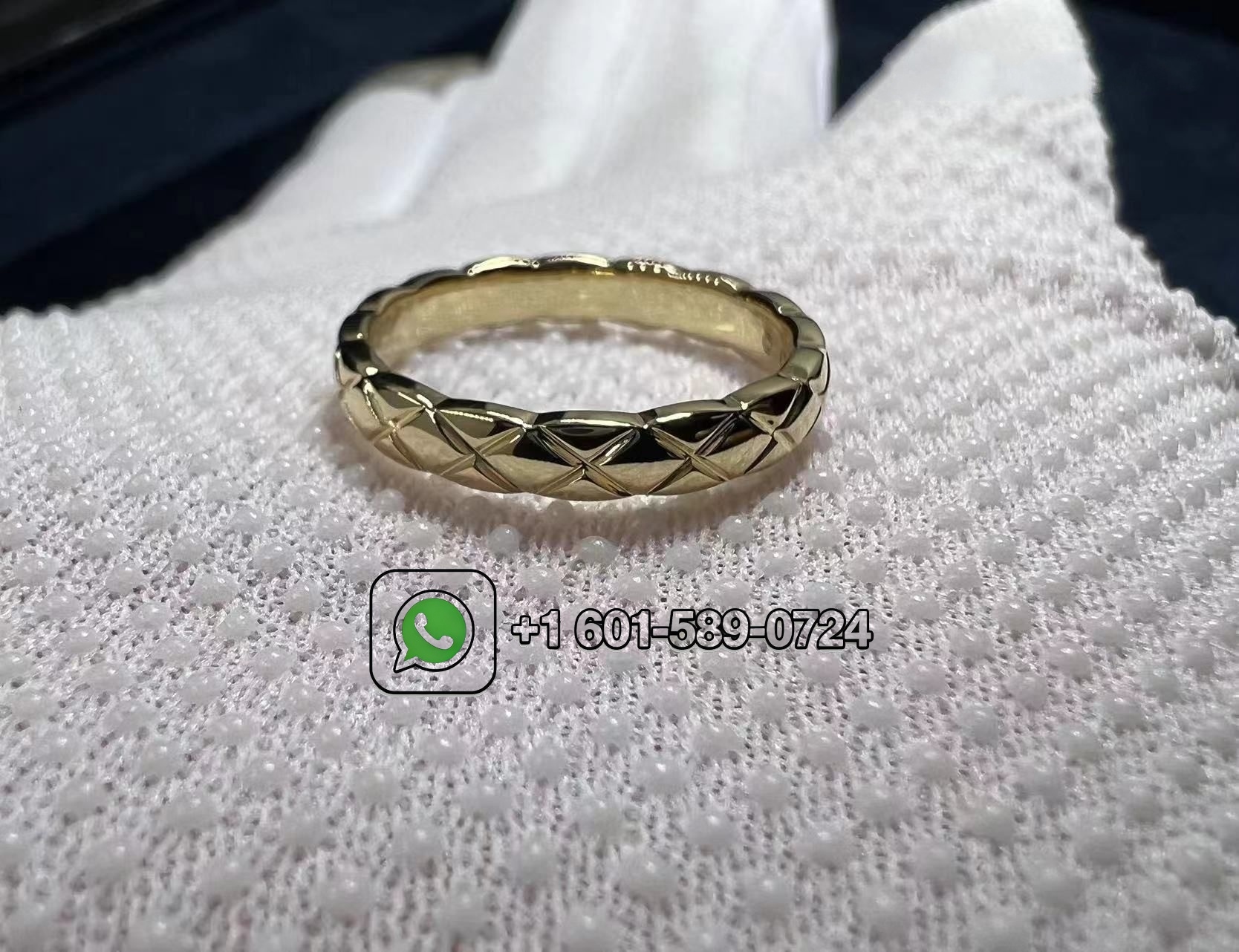 chanel coco crush ring quilted motif mini version 18k yellow gold j11794 6