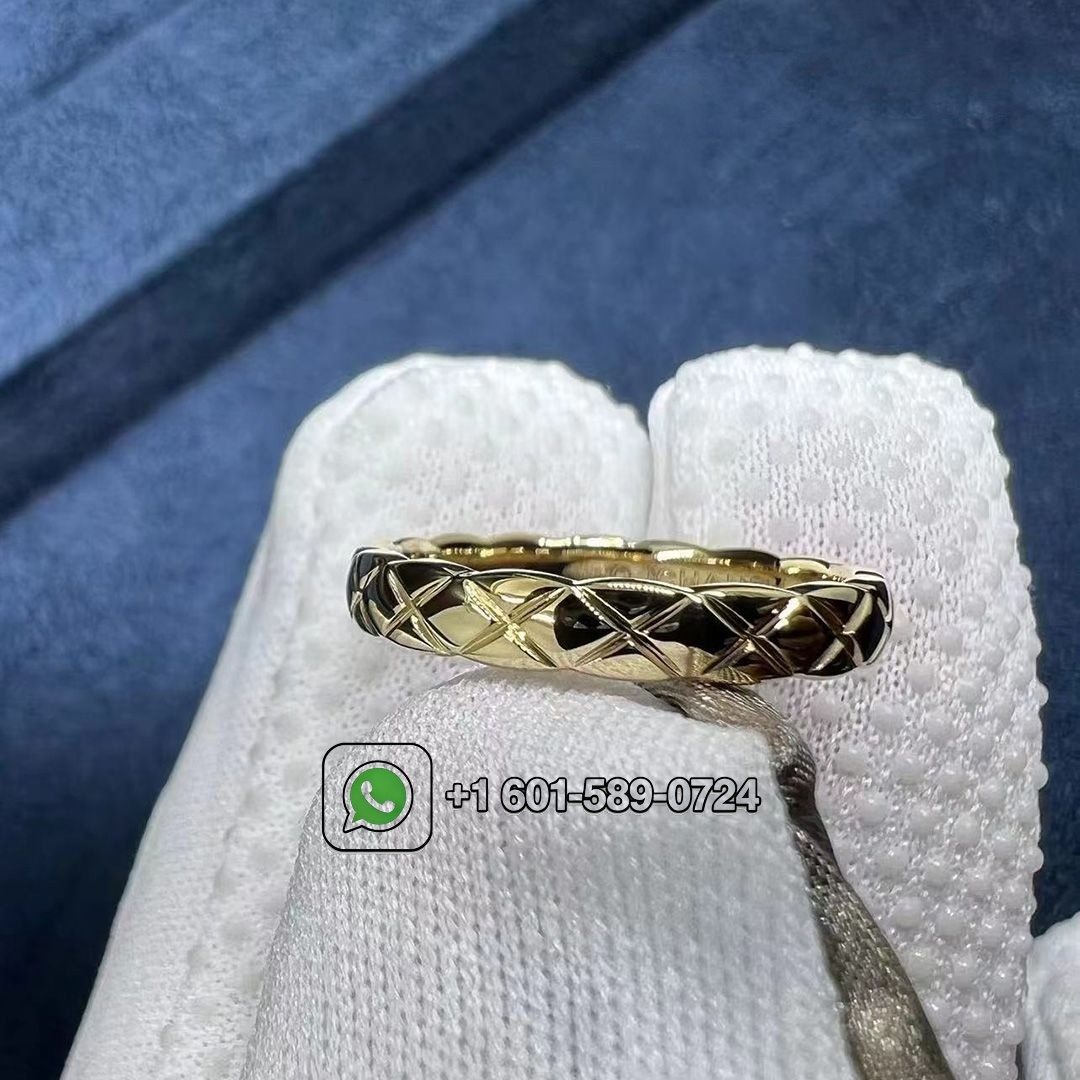 chanel coco crush ring quilted motif mini version 18k yellow gold j11794