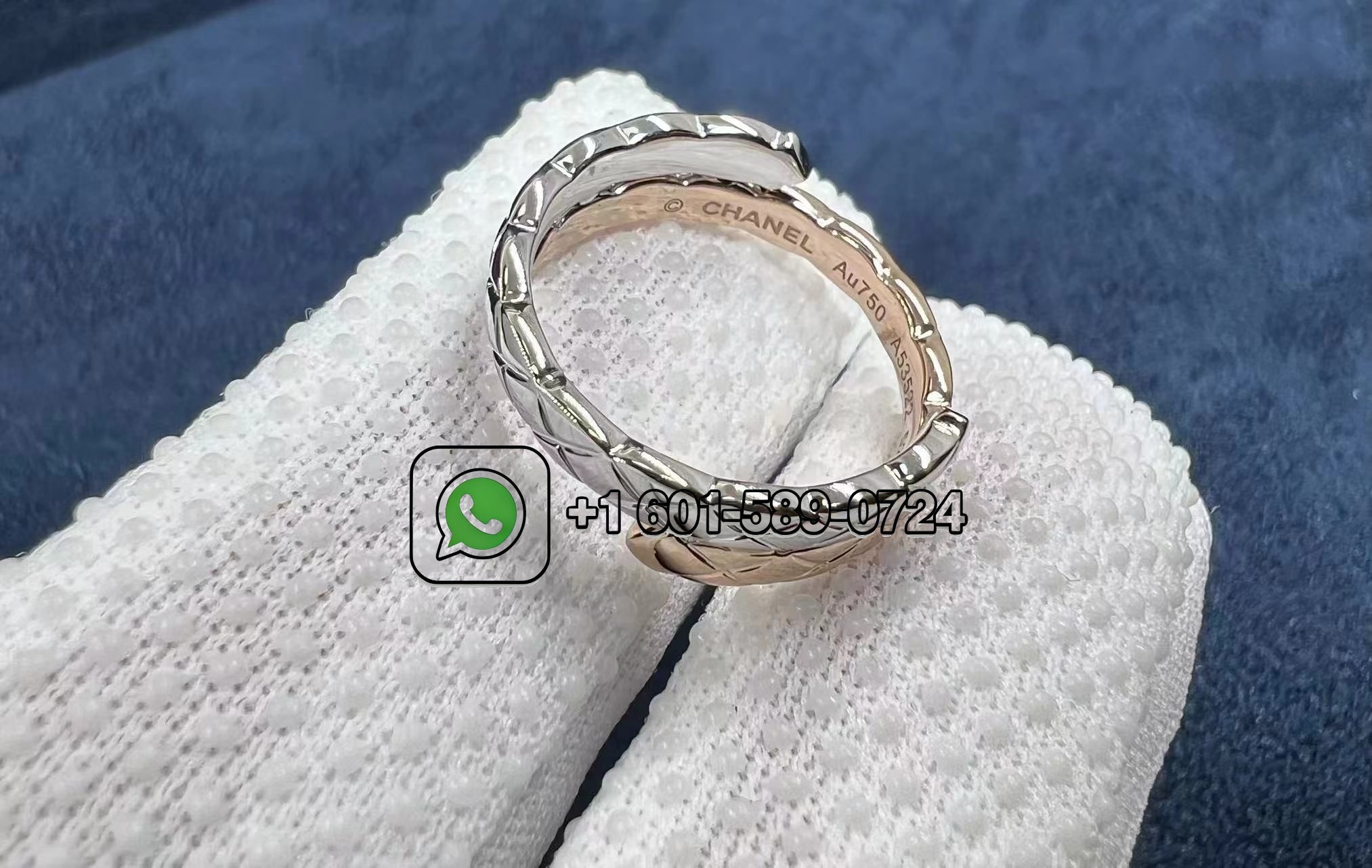 chanel coco crush toi et moi ring quilted motif small version 18k white and beige gold diamonds j11971 3