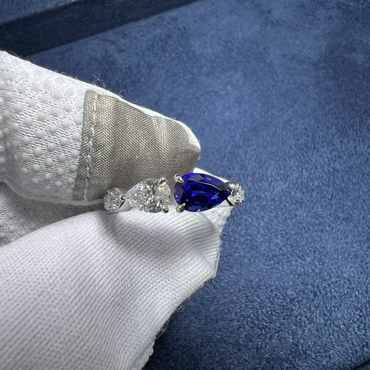 chaumet josephine duo eternel 18k white gold sapphire diamonds ring 084745