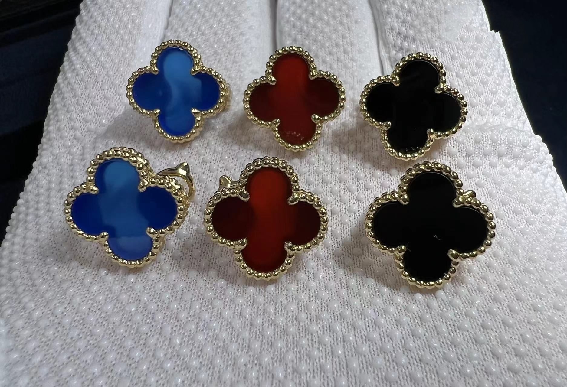 custom made van cleef arpels vintage alhambra blue agate 18k yellow gold earrings 4