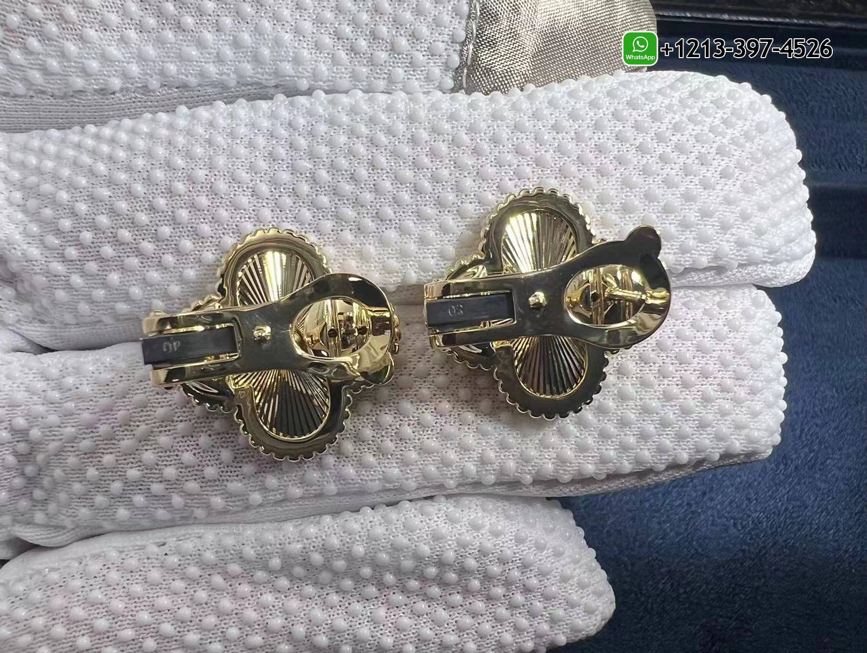 Custom-Van-Cleef-Magic-Alhambra-Guilloche-18K-Yellow-Gold-Earrings-6.jpg 1:1 Best Quality Cheap Van Cleef Magic Alhambra Guilloché 18K Yellow Gold Earrings - High Quality 18k Gold and Diamond Luxury Distinctive Collection Designer Jewelry Customized Factory Price - Image 7