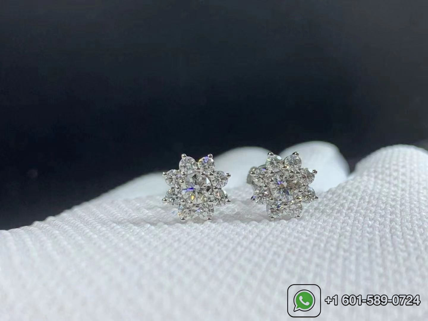harry winston sunflower 18k white gold round brilliant diamond earrings 5