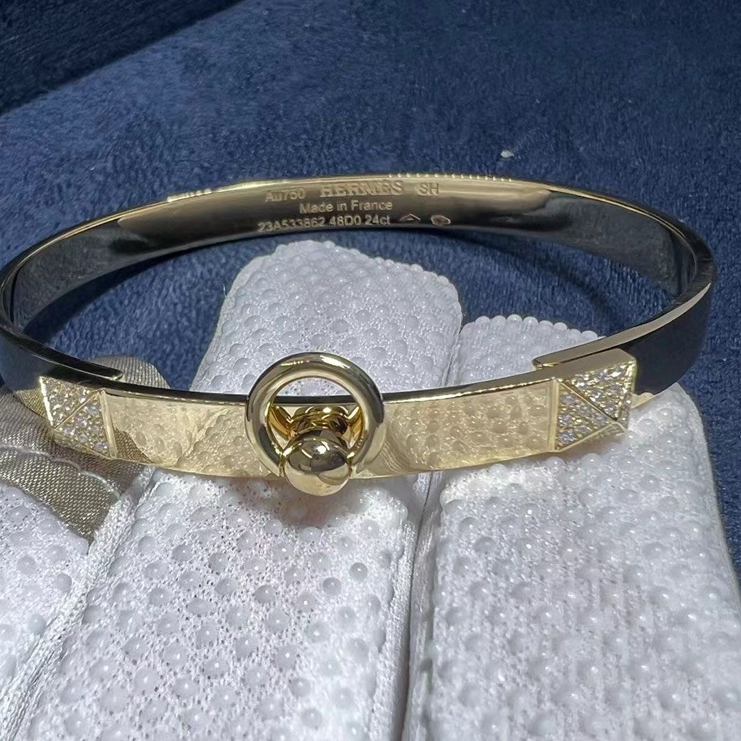 hermes collier de chien small model 18k yellow gold diamond bracelet