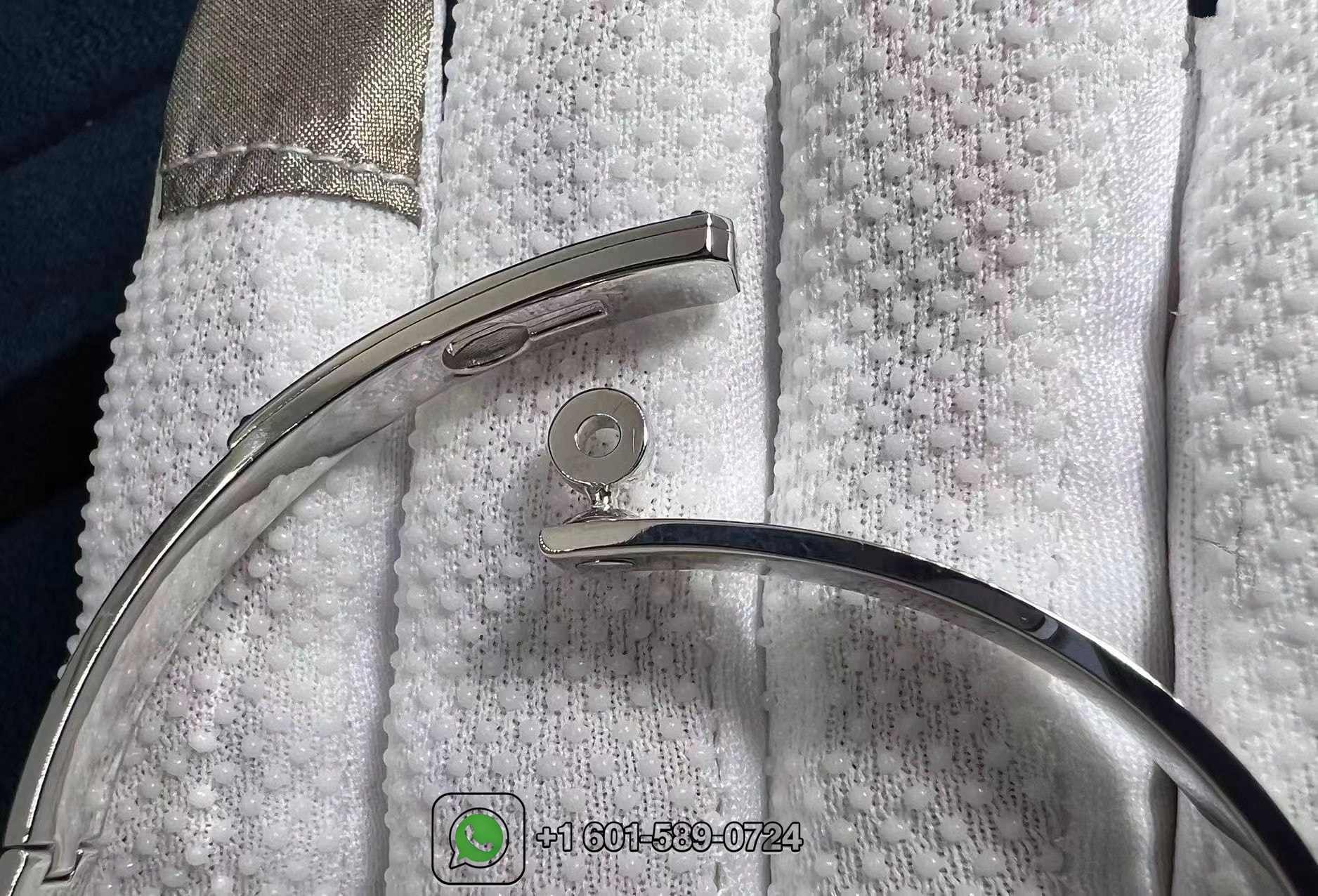 hermes kelly diamond 18k white gold small model bangle bracelet h214462b 00st 1