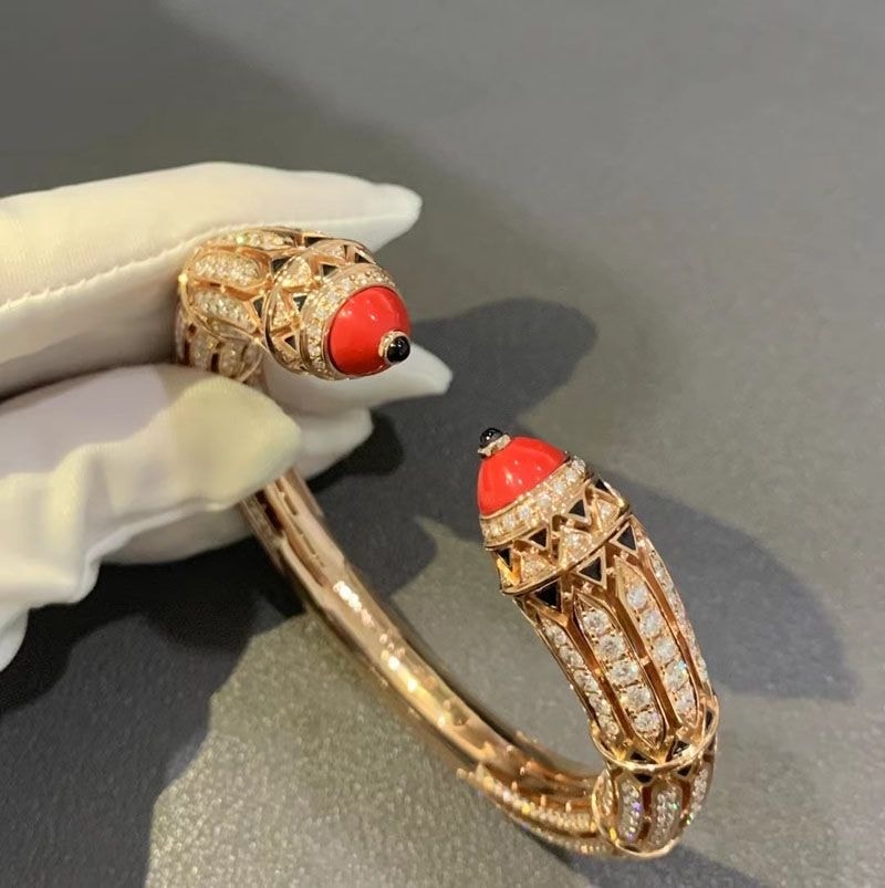 high jewelry cartier art deco inspired 18k rose gold 12.73ct diamond coral black lacquer onyx bracelet 4