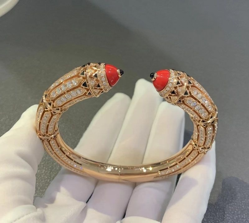 high jewelry cartier art deco inspired 18k rose gold 12.73ct diamond coral black lacquer onyx bracelet 7